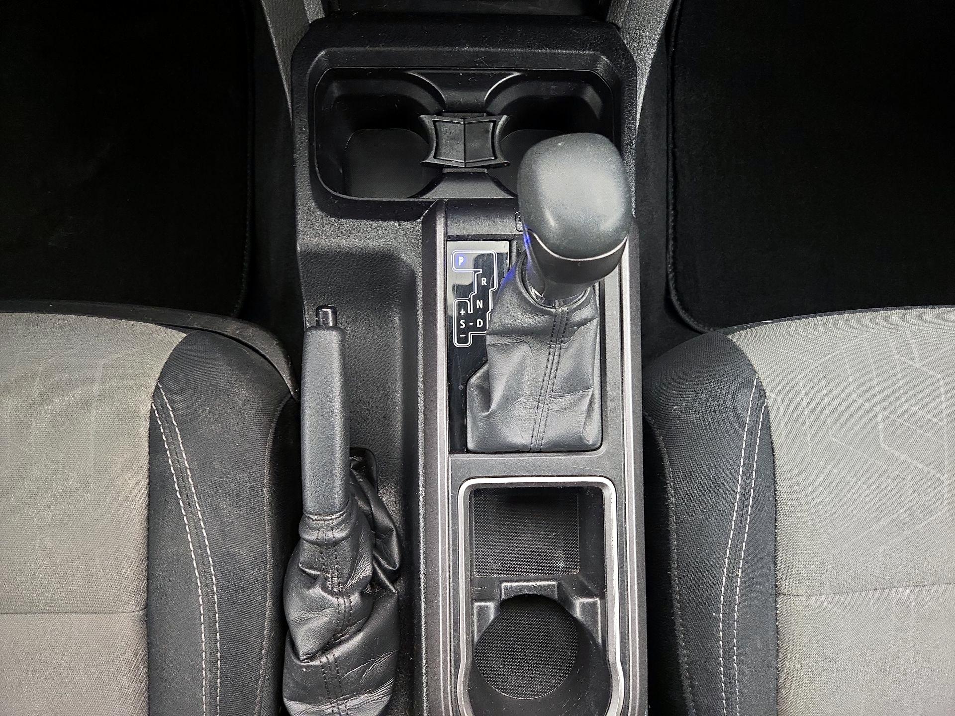 Thumbnail: 2022 Toyota Tacoma - 17