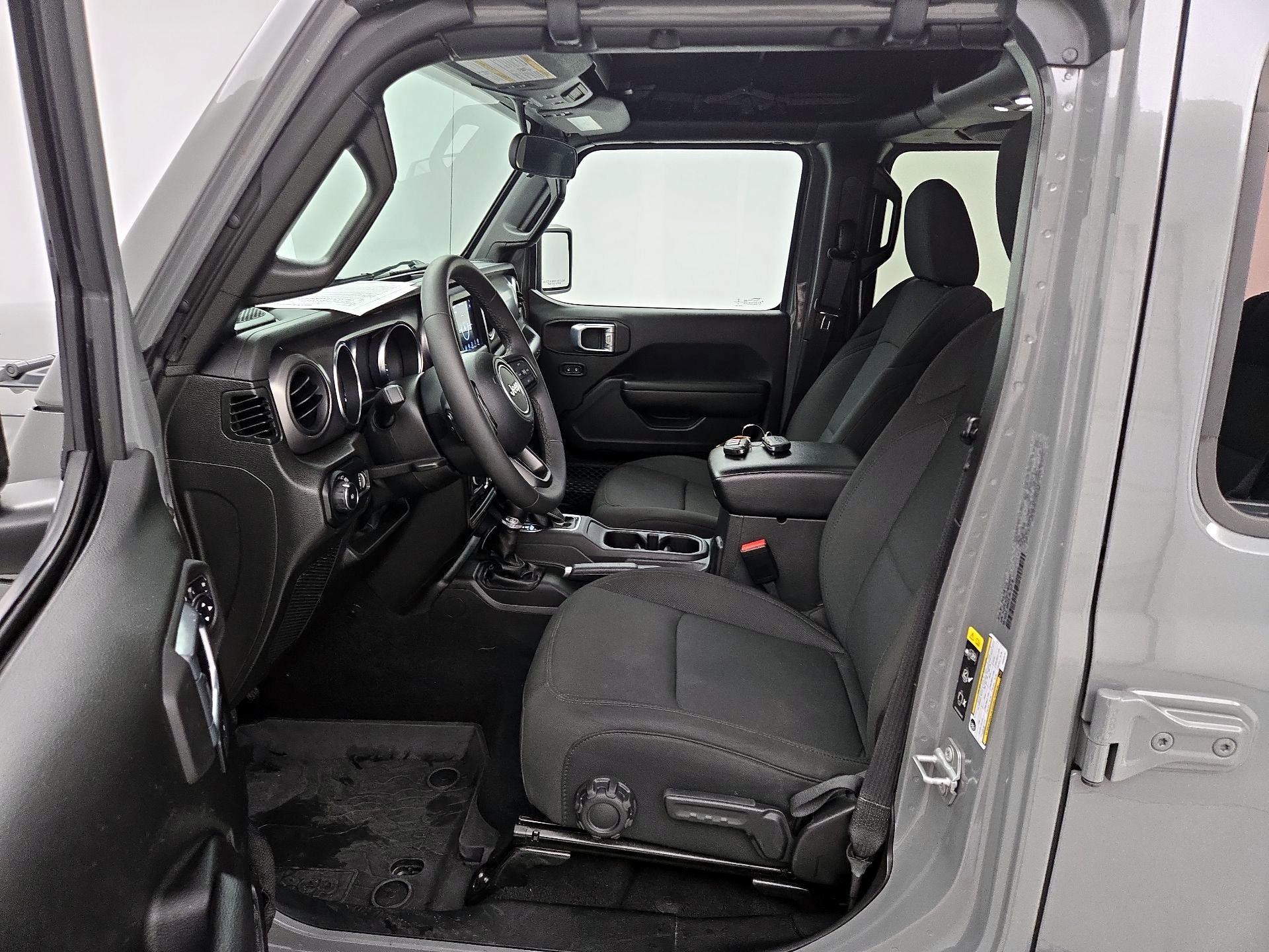 Thumbnail: 2023 Jeep Wrangler - 11