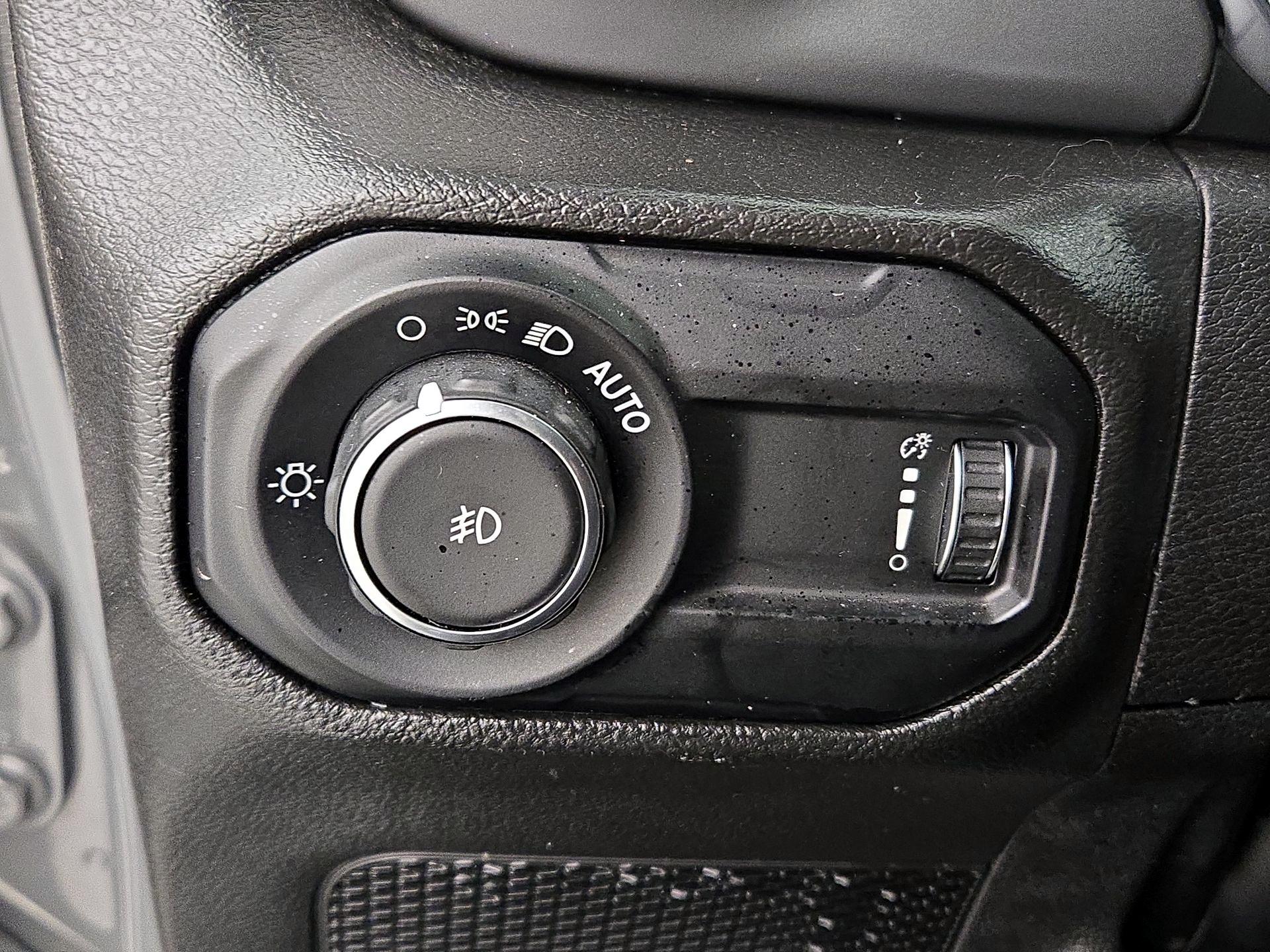 Thumbnail: 2023 Jeep Wrangler - 14