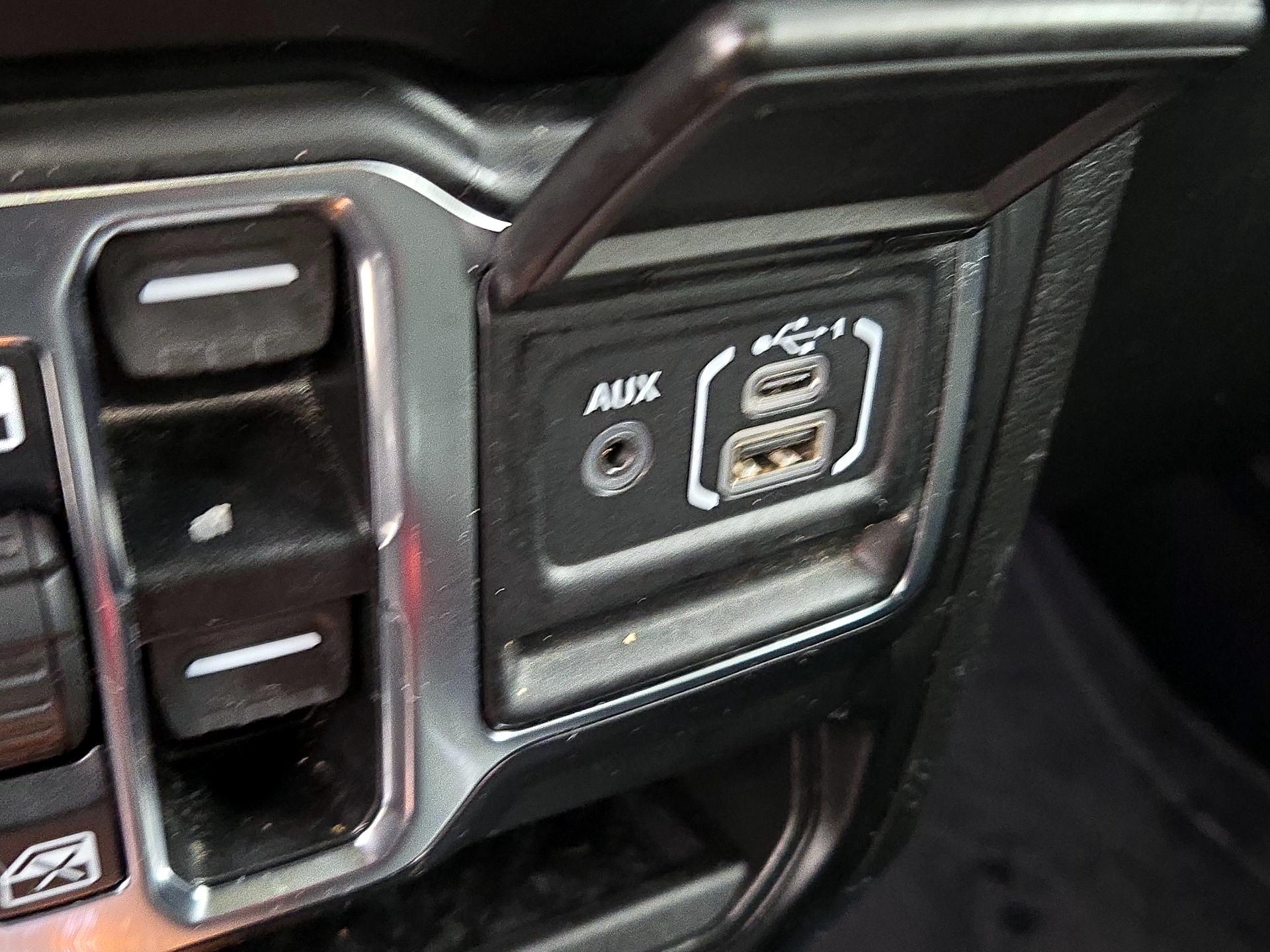 Thumbnail: 2023 Jeep Wrangler - 19