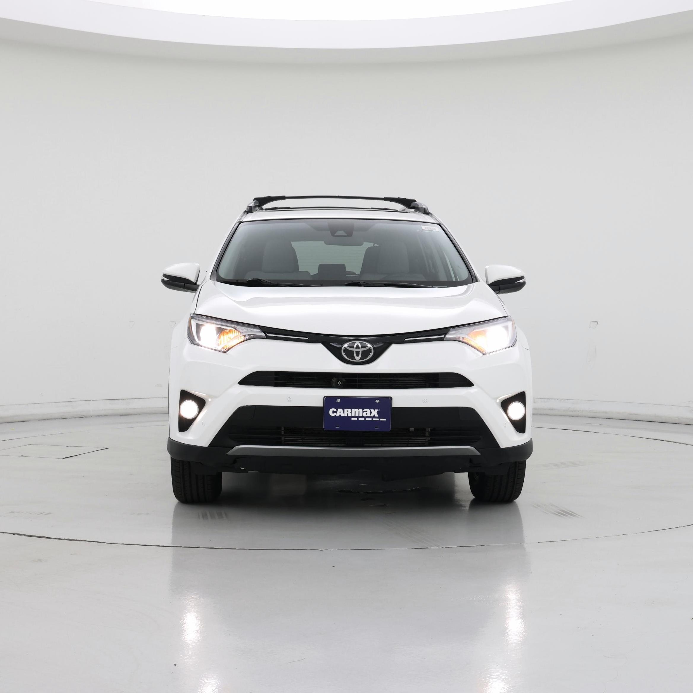 Thumbnail: 2017 Toyota RAV4 - 5
