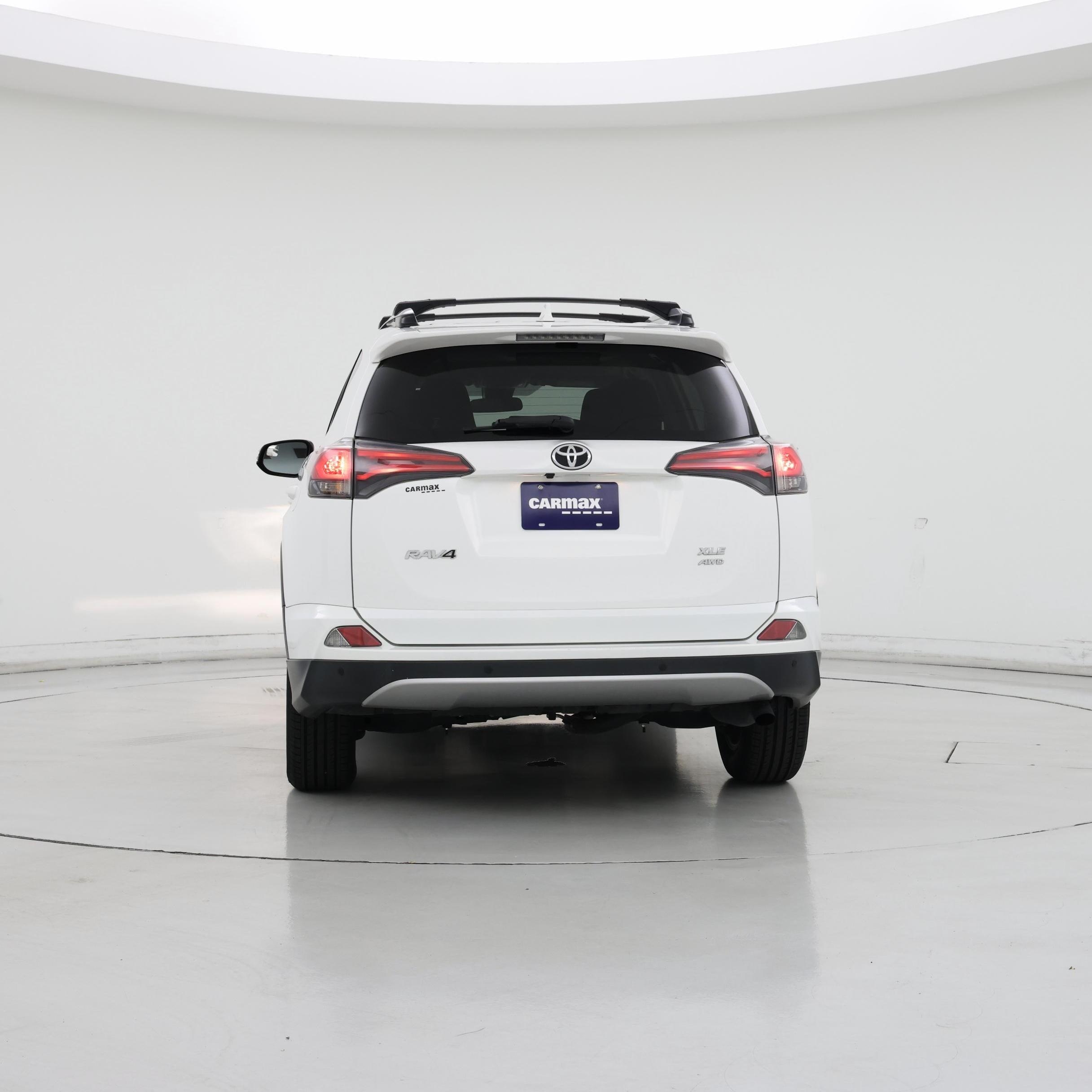 Thumbnail: 2017 Toyota RAV4 - 6