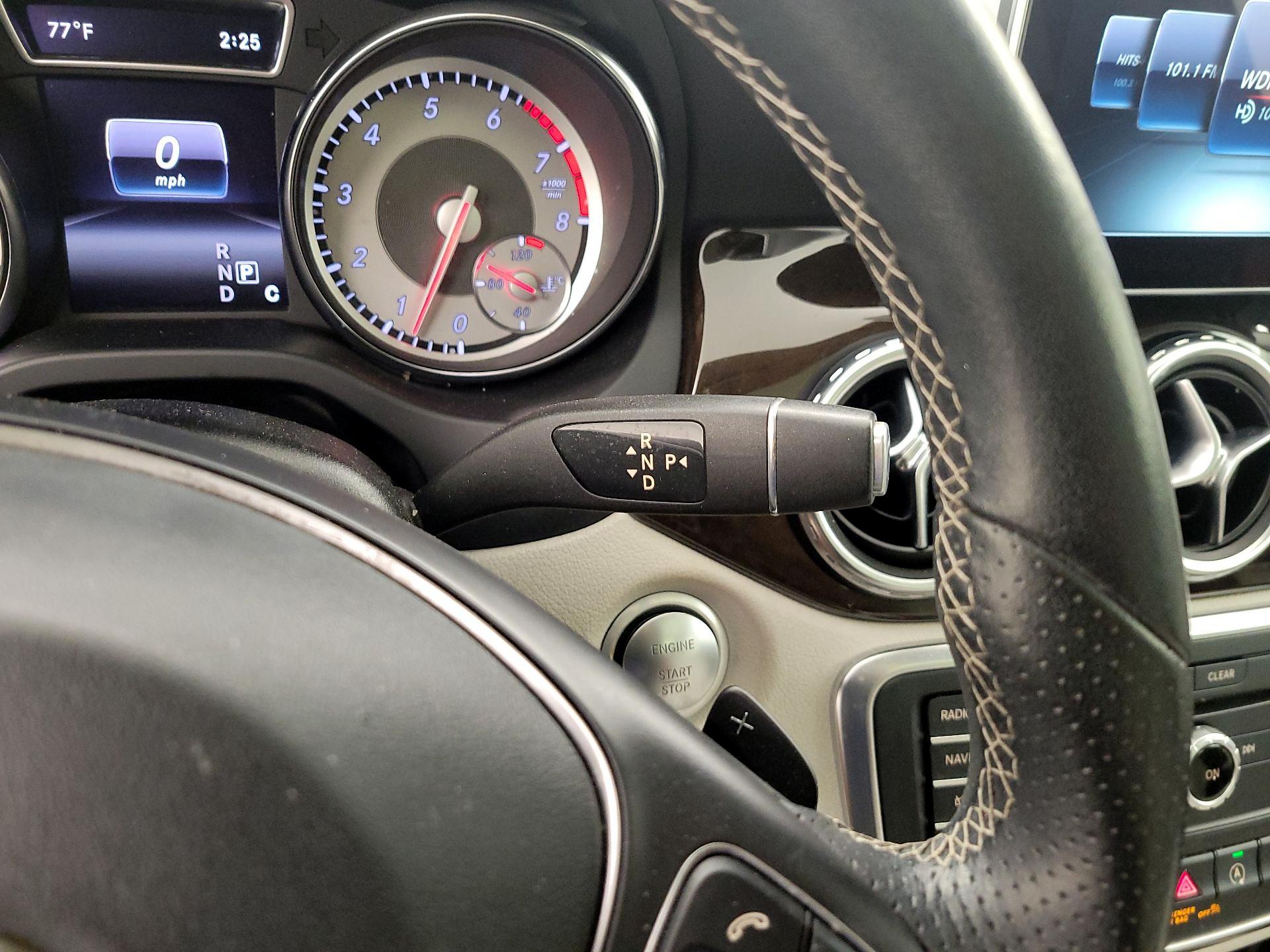 Thumbnail: 2016 Mercedes-Benz GLA - 18