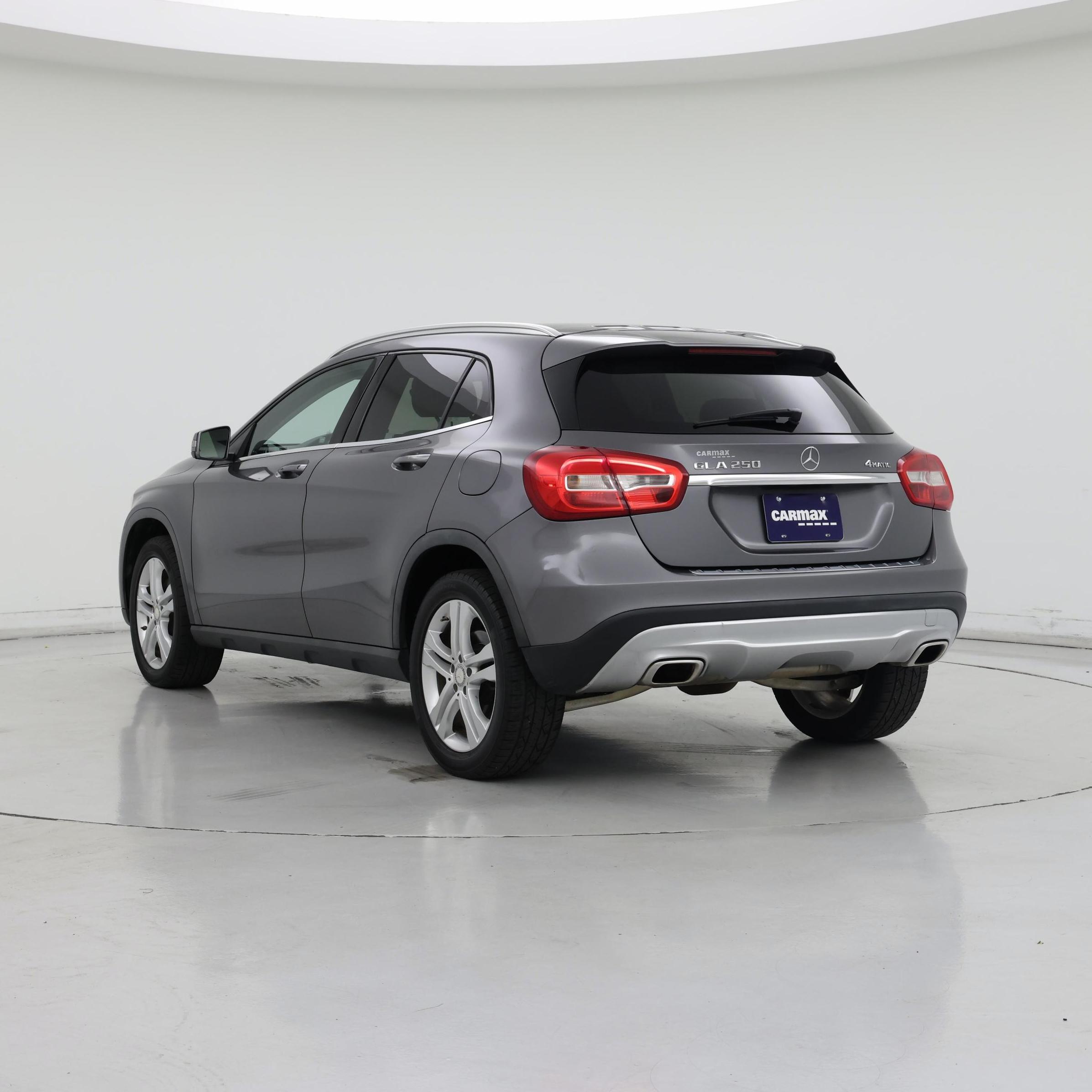 Thumbnail: 2016 Mercedes-Benz GLA - 2