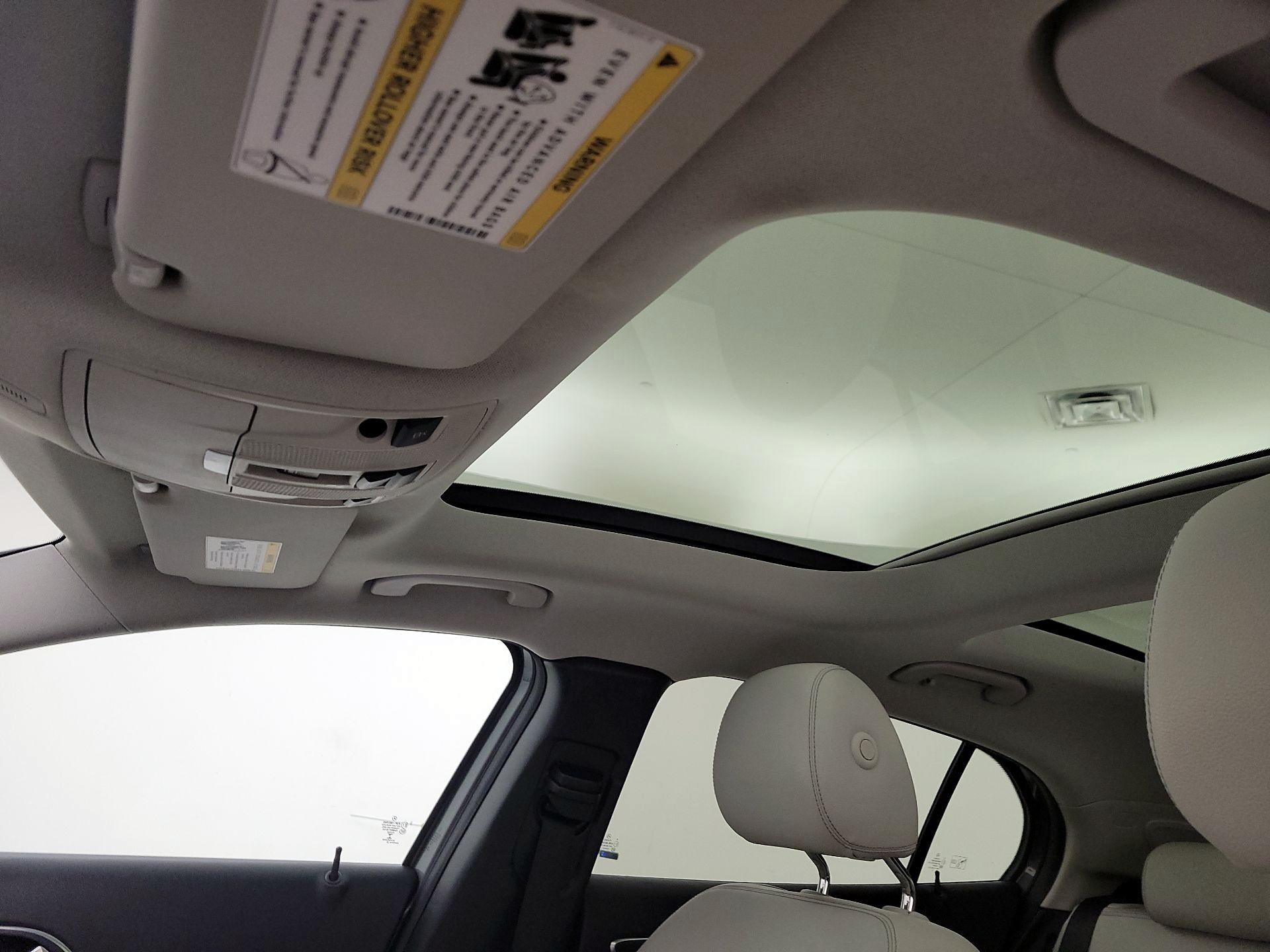 Thumbnail: 2016 Mercedes-Benz GLA - 20