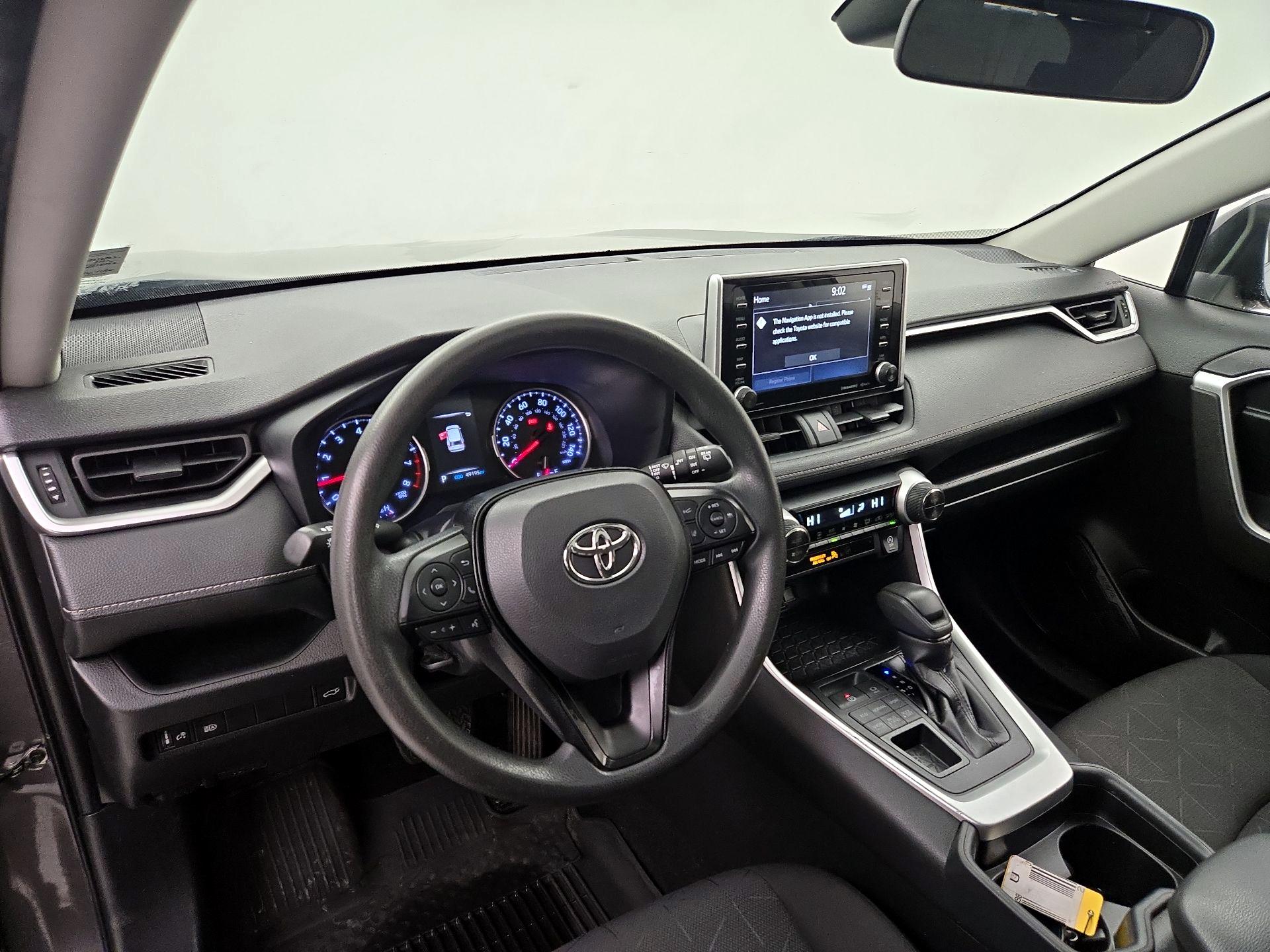 Thumbnail: 2020 Toyota RAV4 - 9