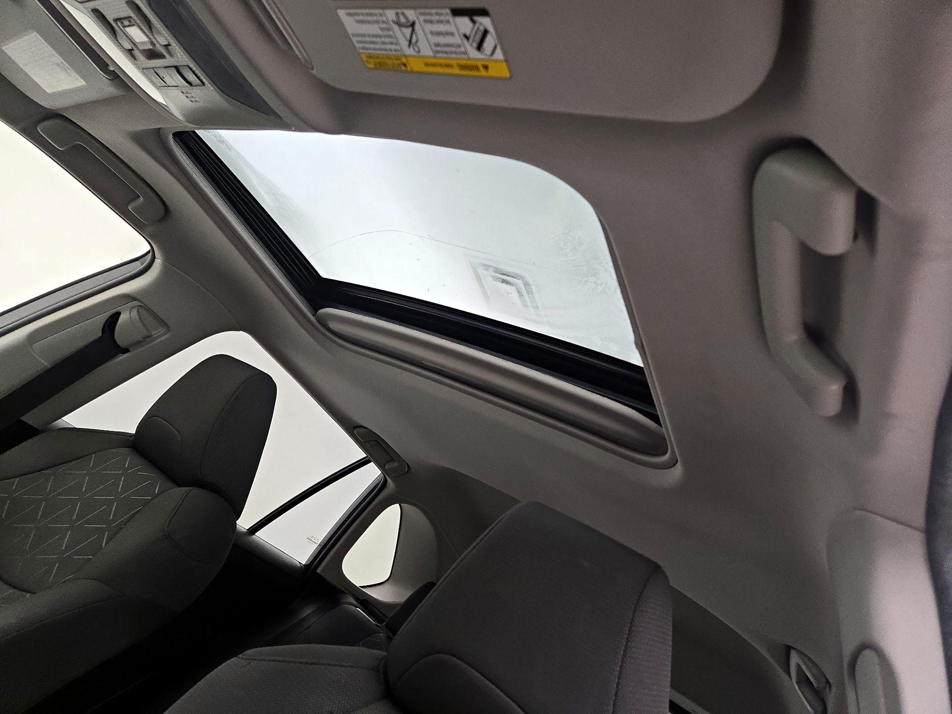 Thumbnail: 2020 Toyota RAV4 - 19