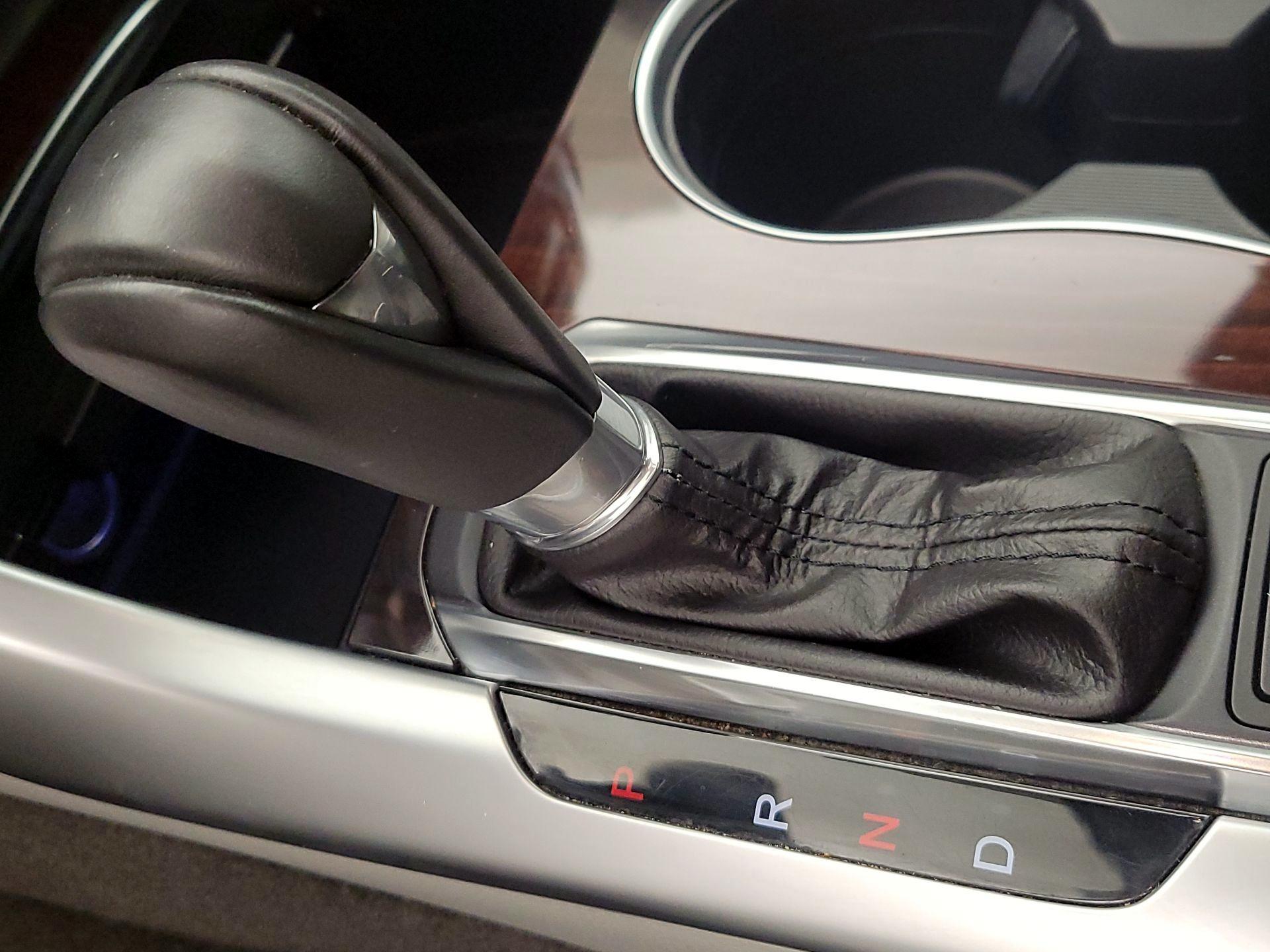 Thumbnail: 2015 Acura TLX - 17