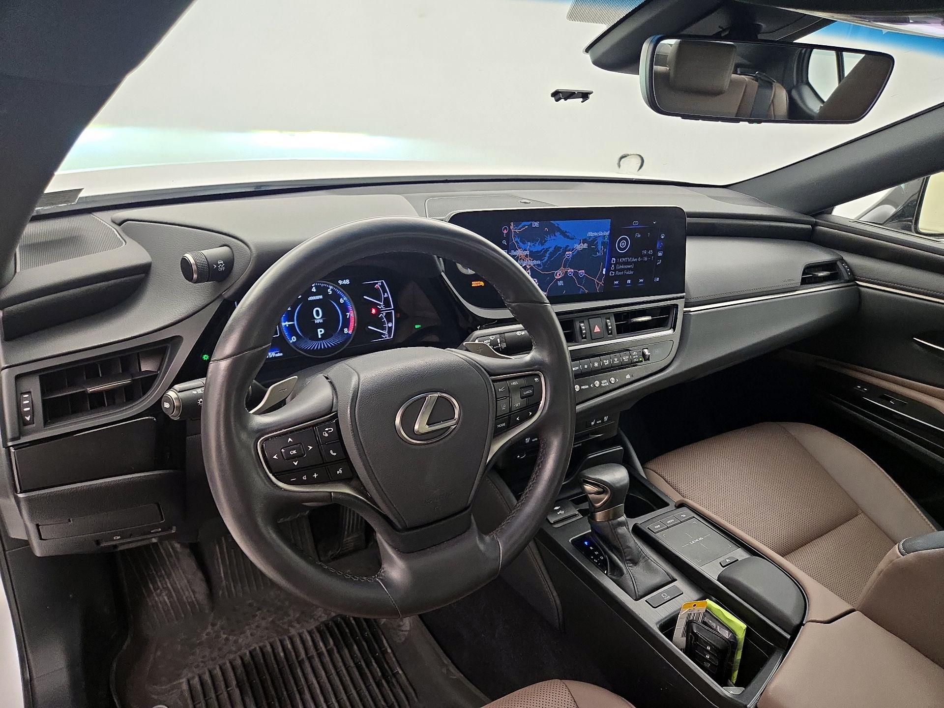 Thumbnail: 2022 Lexus ES - 9