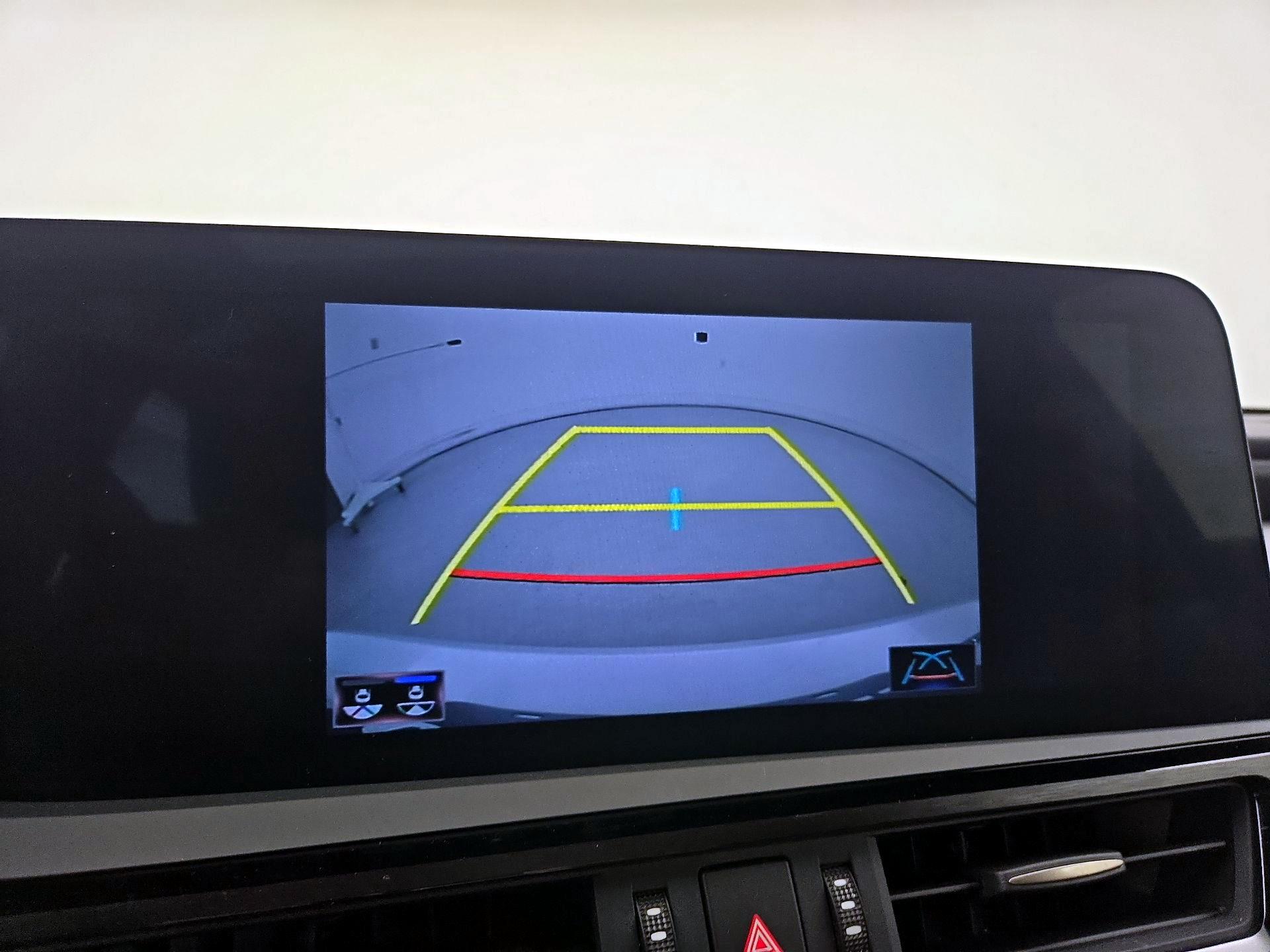 Thumbnail: 2022 Lexus ES - 15