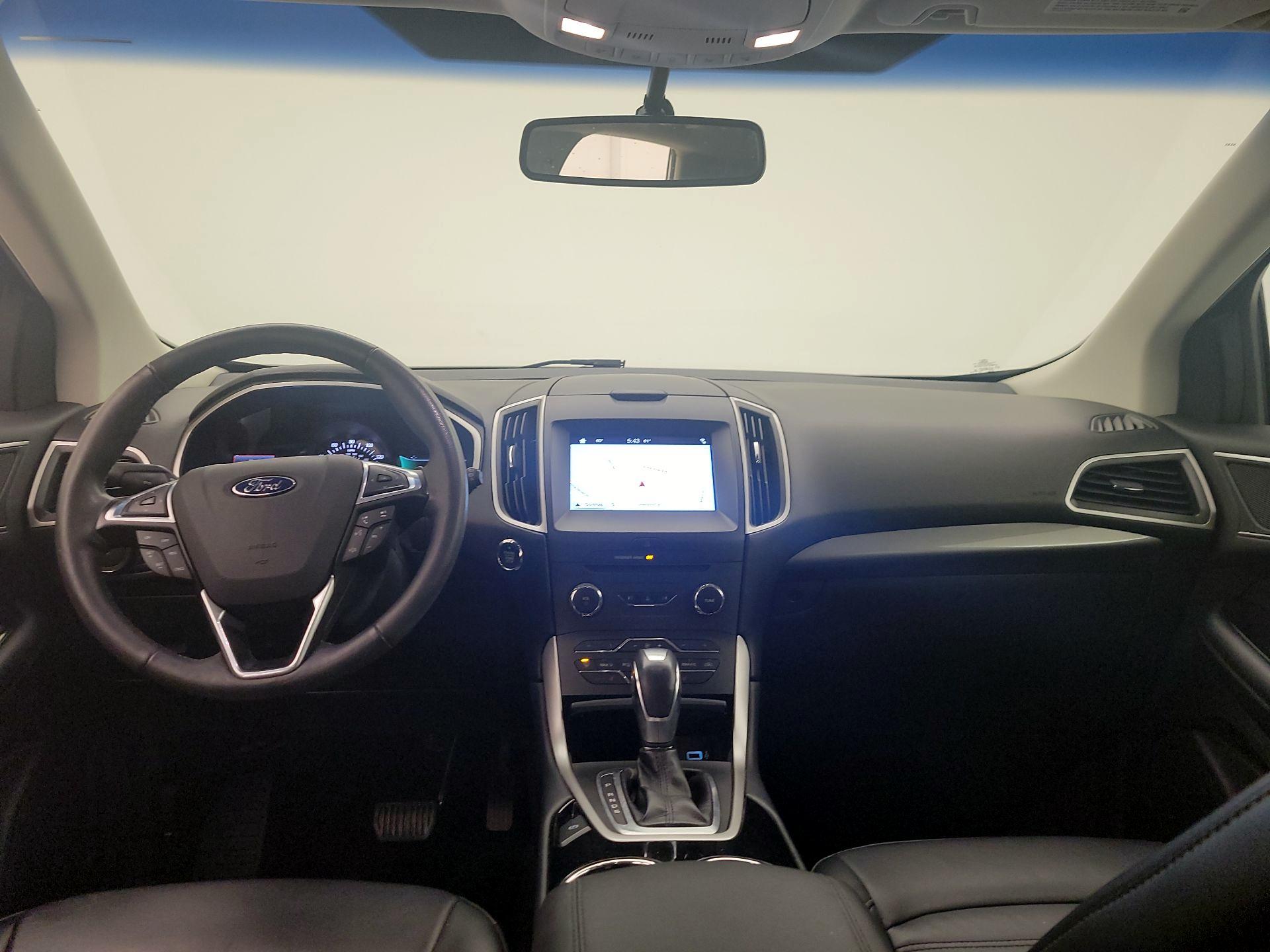 Thumbnail: 2016 Ford Edge - 9