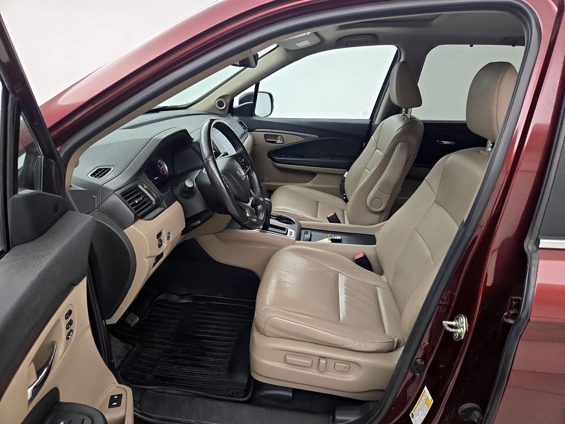 Thumbnail: 2020 Honda Pilot - 11