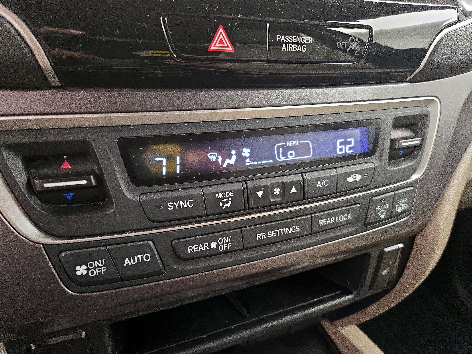 Thumbnail: 2020 Honda Pilot - 16