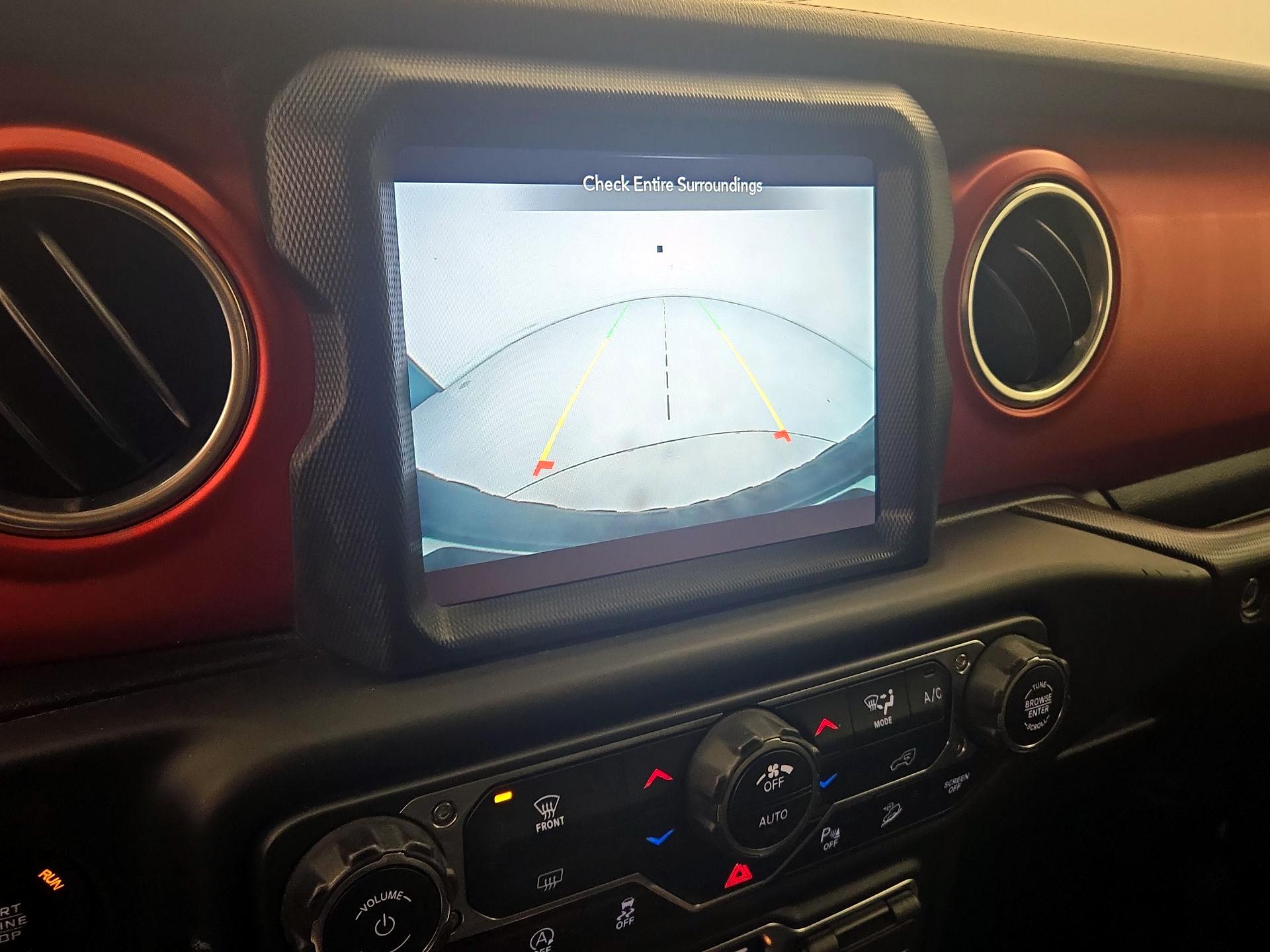 Thumbnail: 2020 Jeep Wrangler - 15