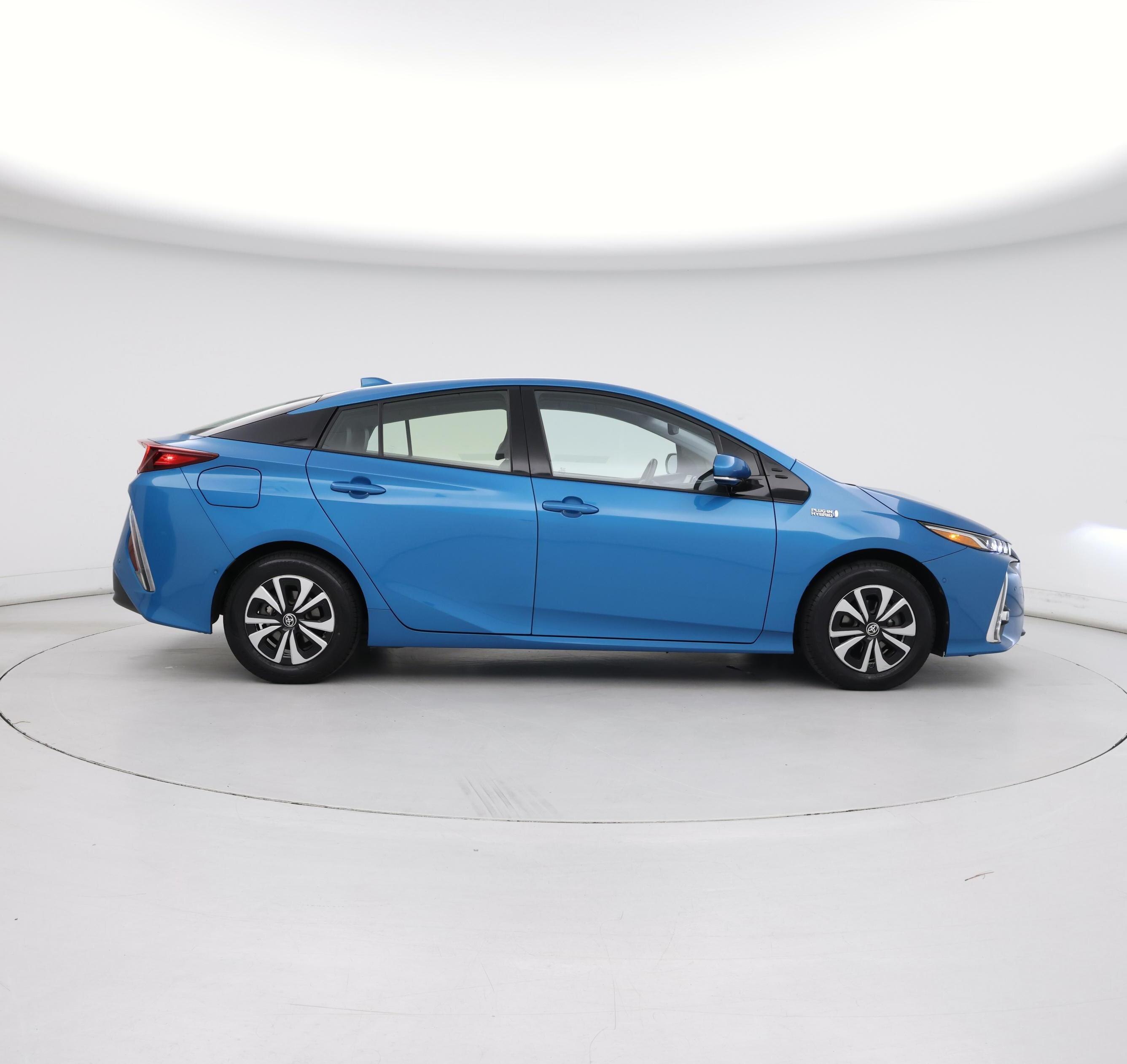 Thumbnail: 2018 Toyota Prius Prime - 7