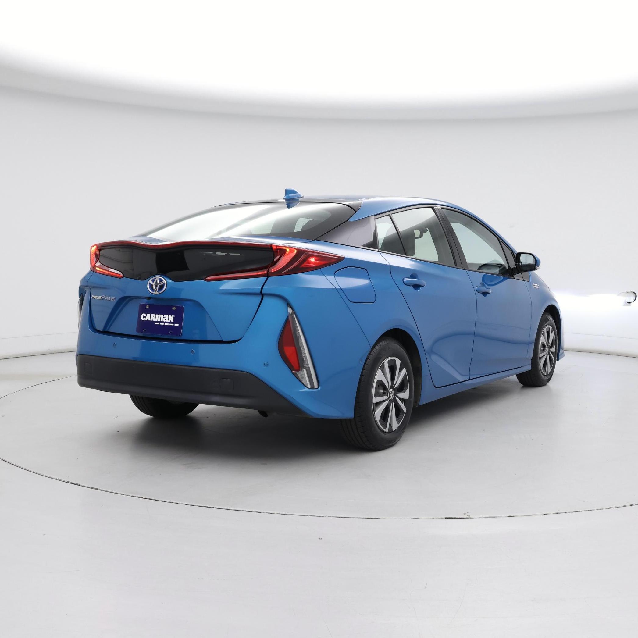 Thumbnail: 2018 Toyota Prius Prime - 8
