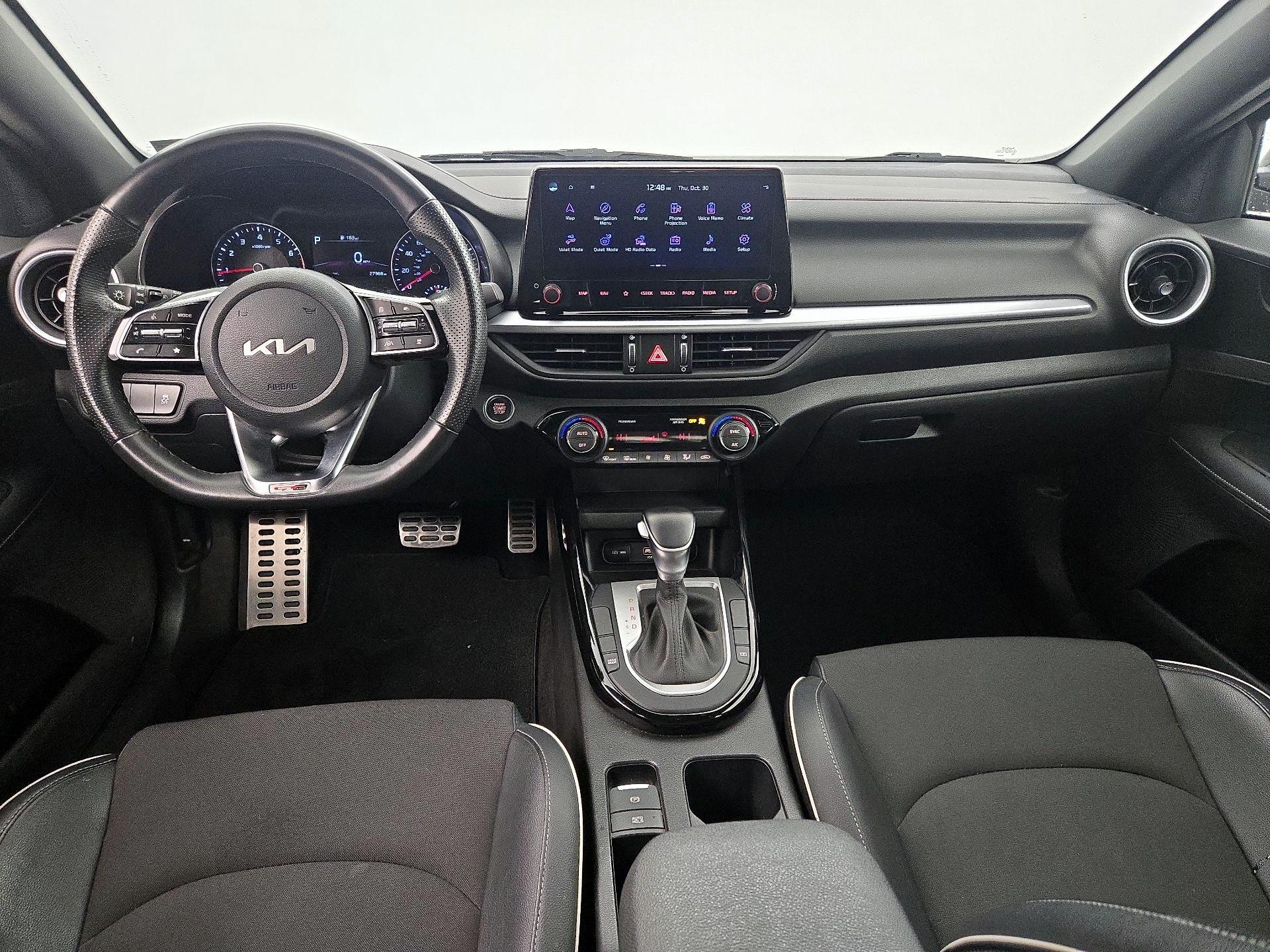 Thumbnail: 2022 Kia Forte - 9