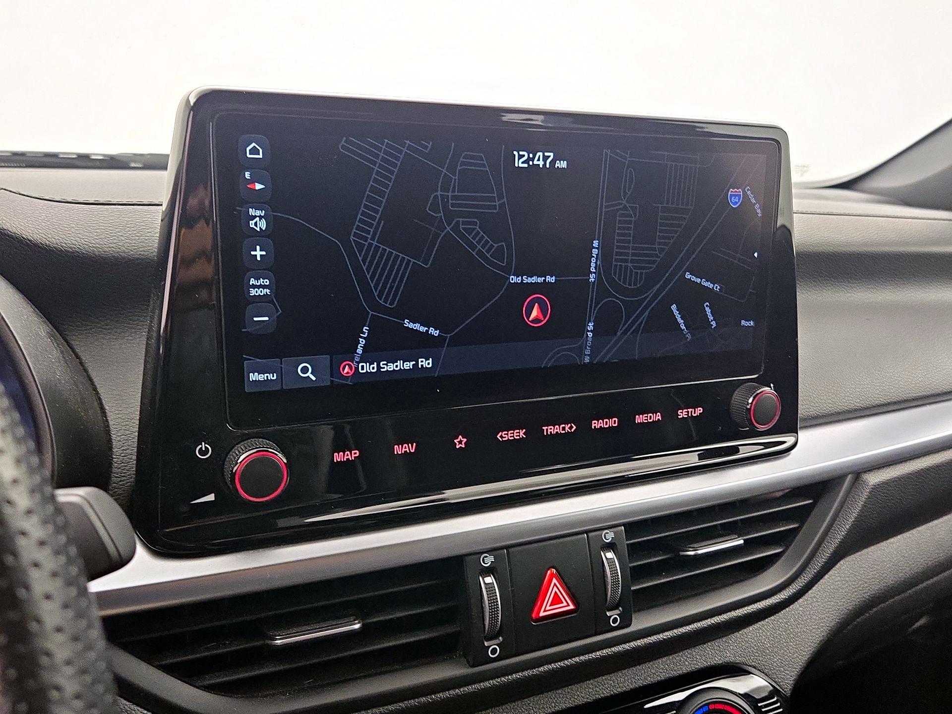 Thumbnail: 2022 Kia Forte - 14