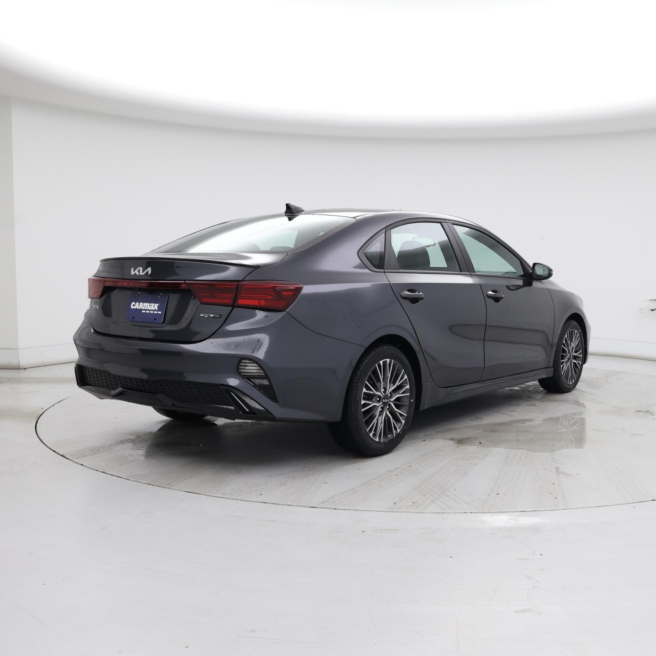 Thumbnail: 2022 Kia Forte - 8