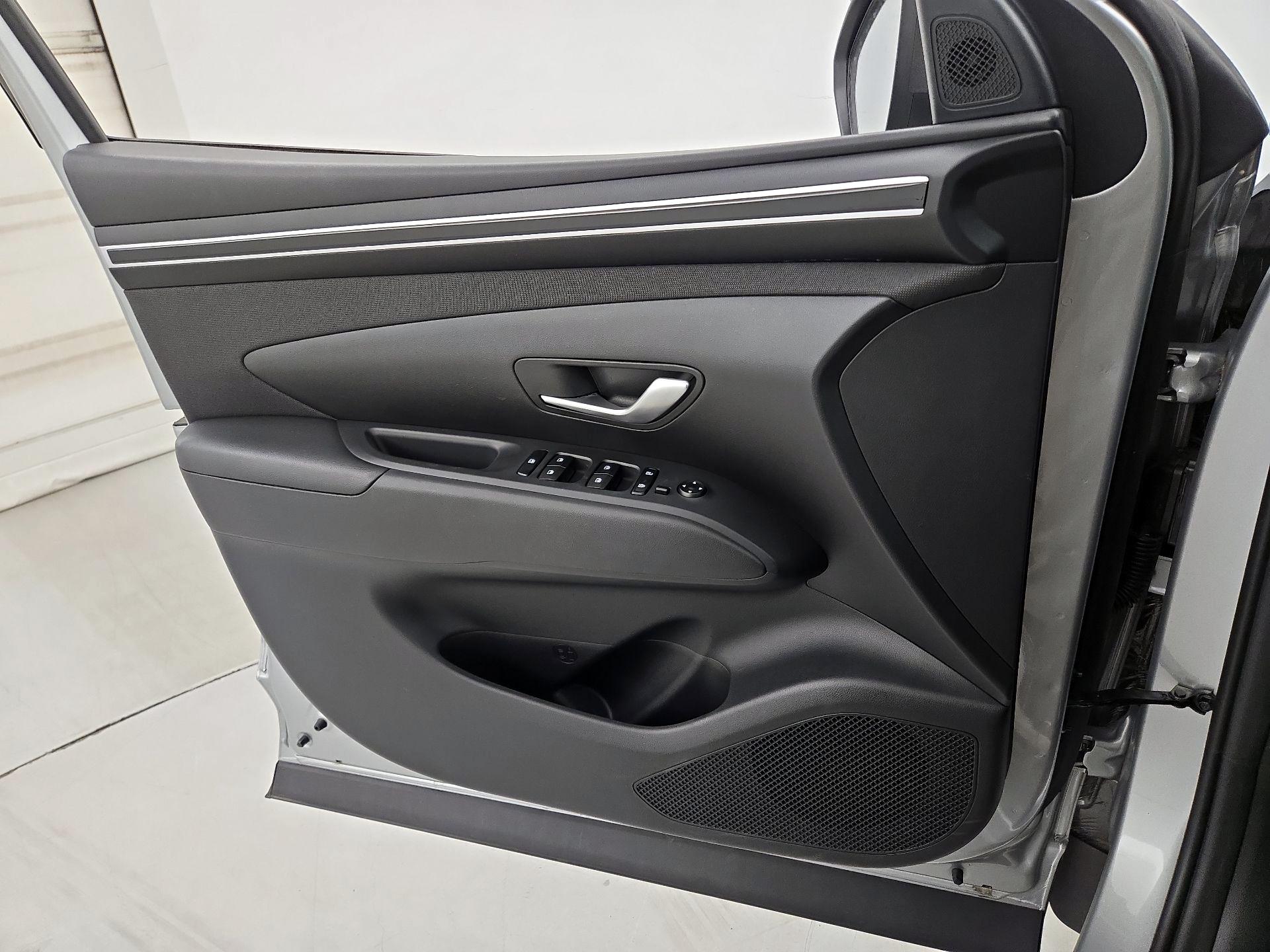 Thumbnail: 2023 Hyundai Tucson - 12