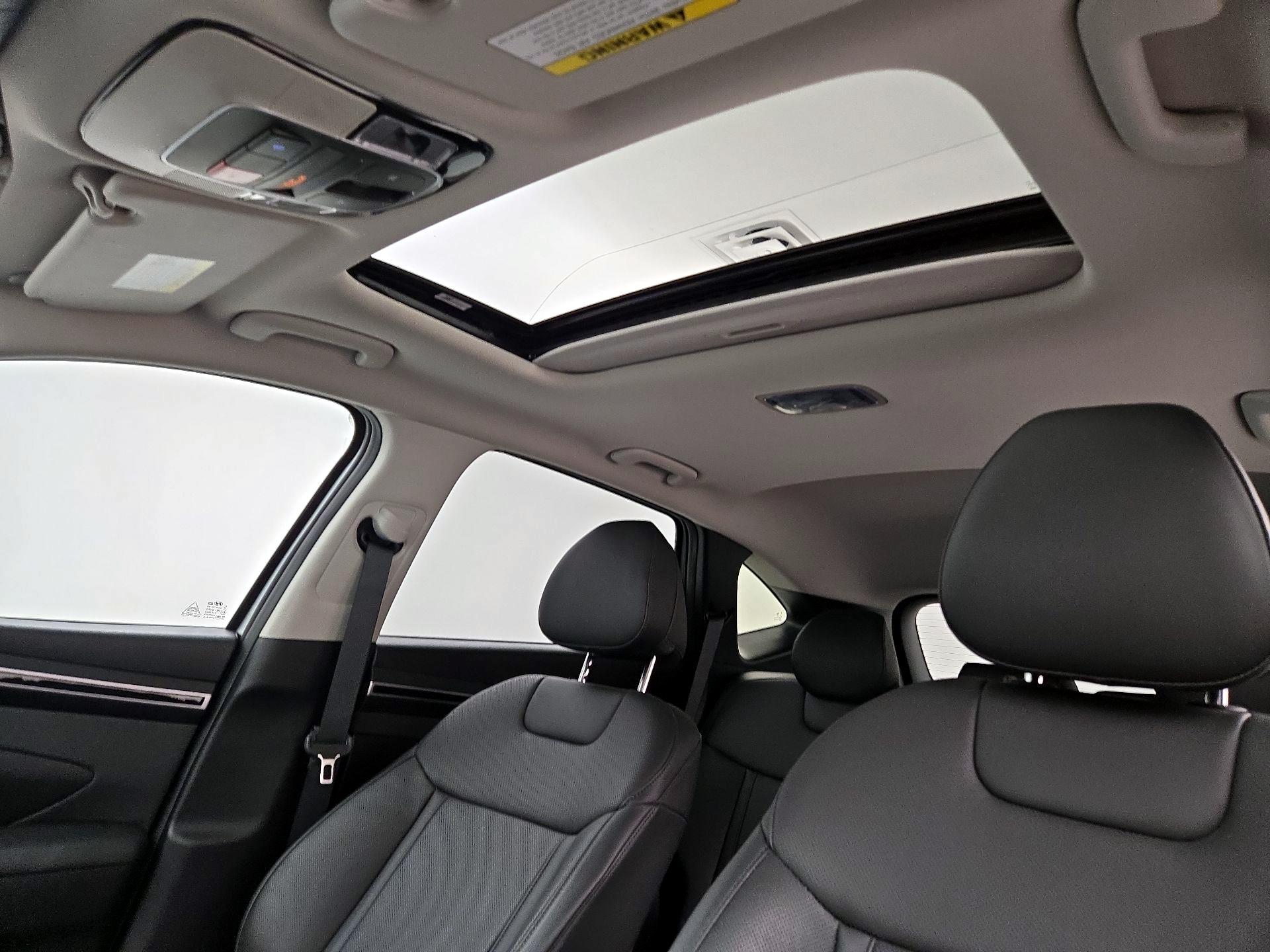 Thumbnail: 2023 Hyundai Tucson - 19