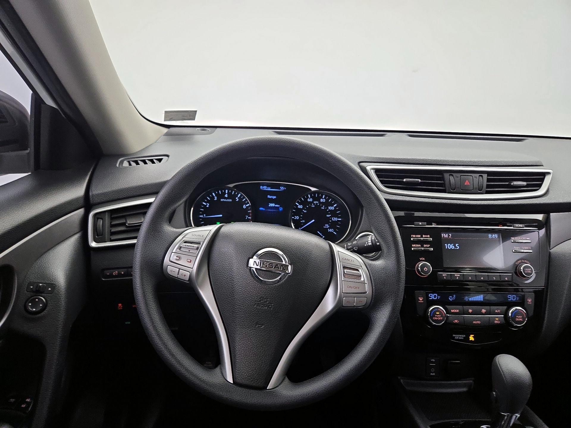 Thumbnail: 2016 Nissan Rogue - 10