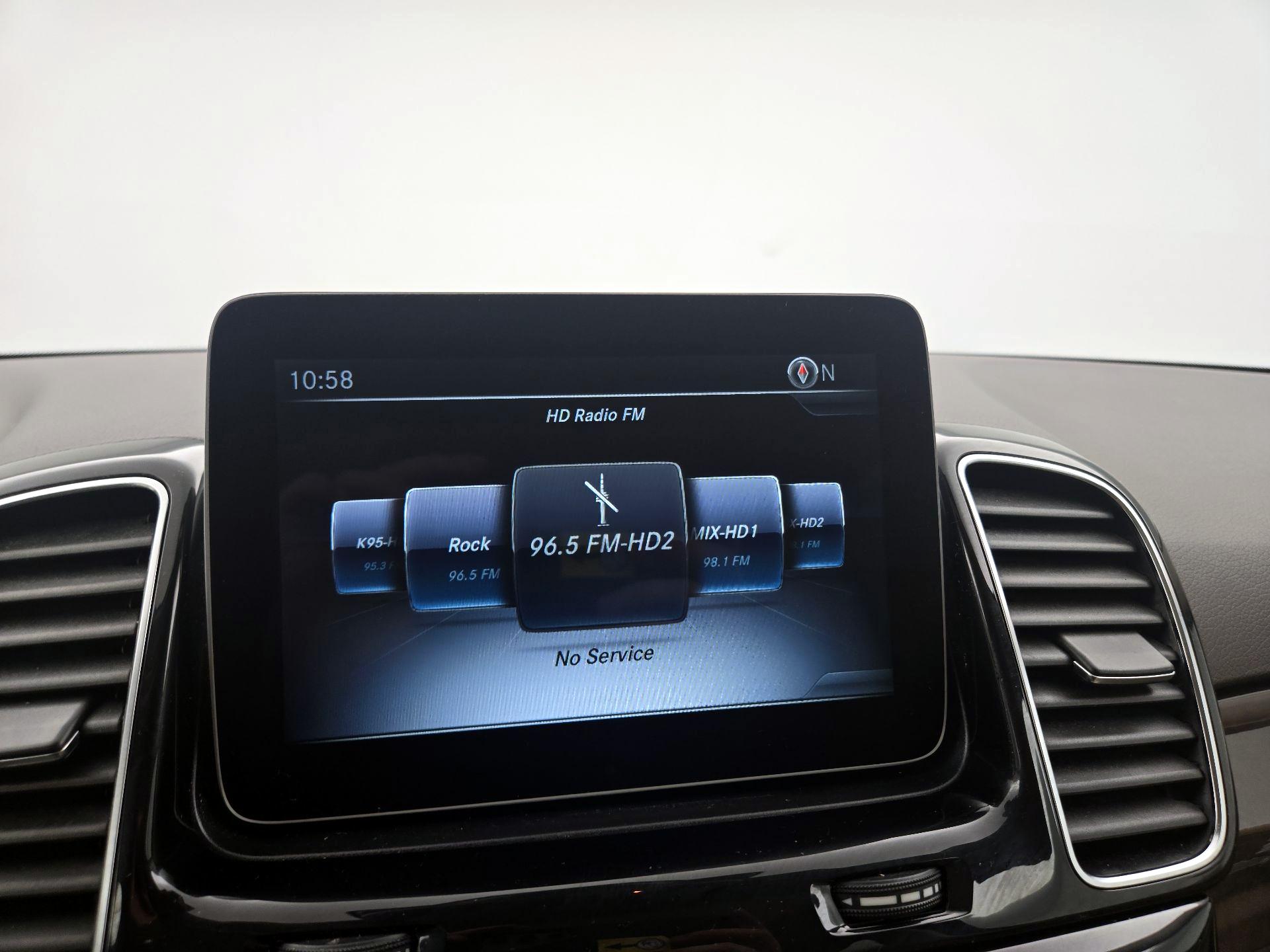 Thumbnail: 2017 Mercedes-Benz GLE - 16