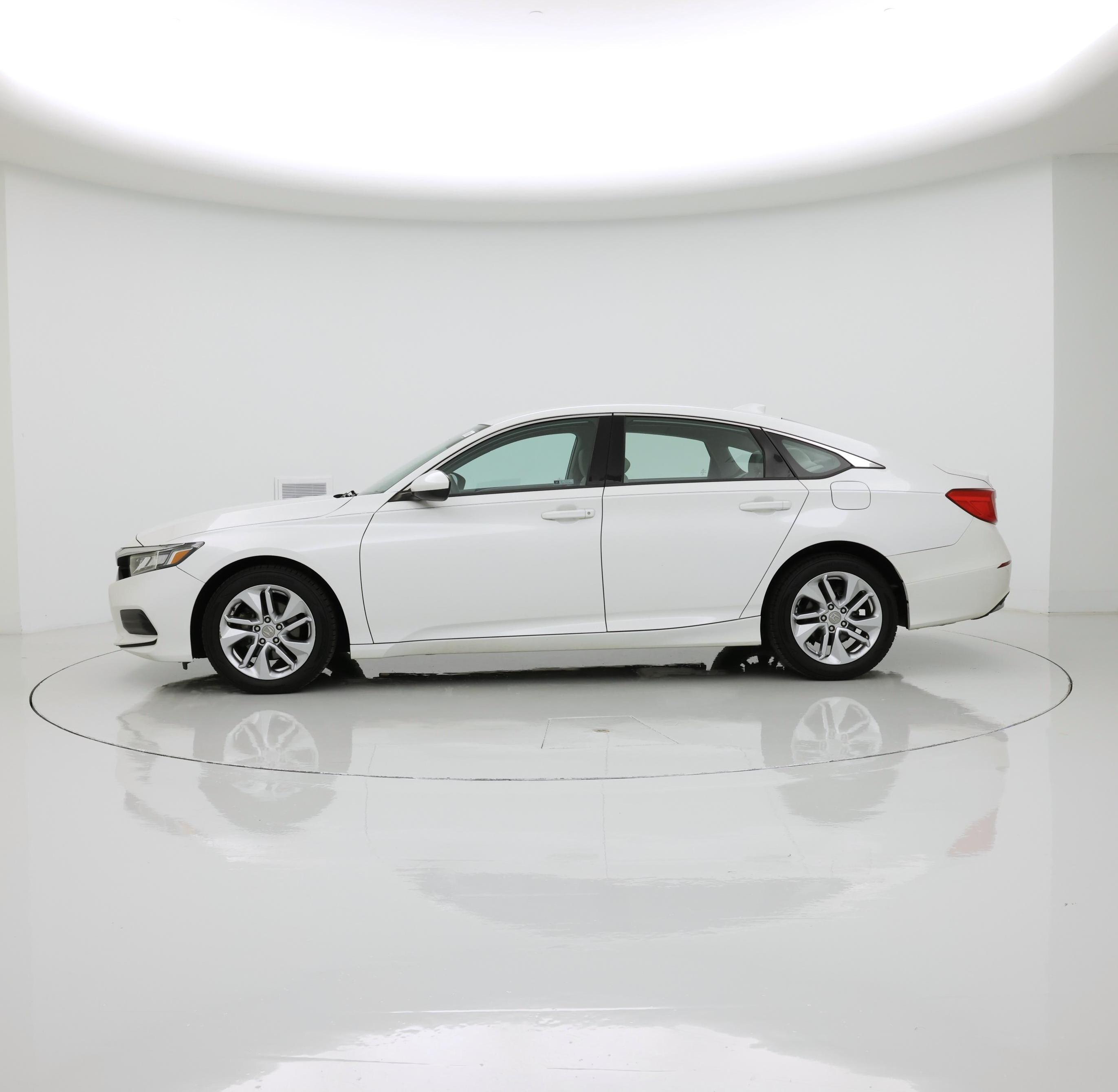 Thumbnail: 2019 Honda Accord - 3