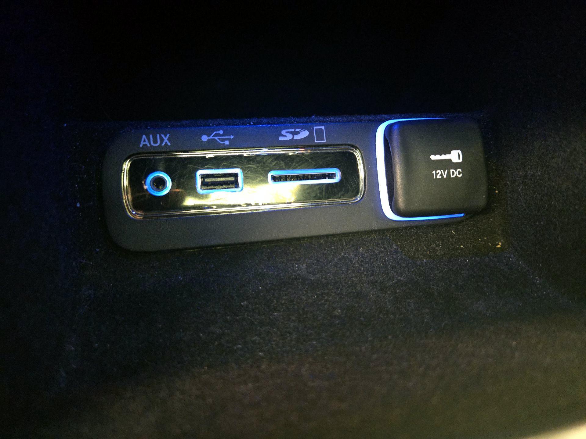 Thumbnail: 2017 Jeep Grand Cherokee - 19