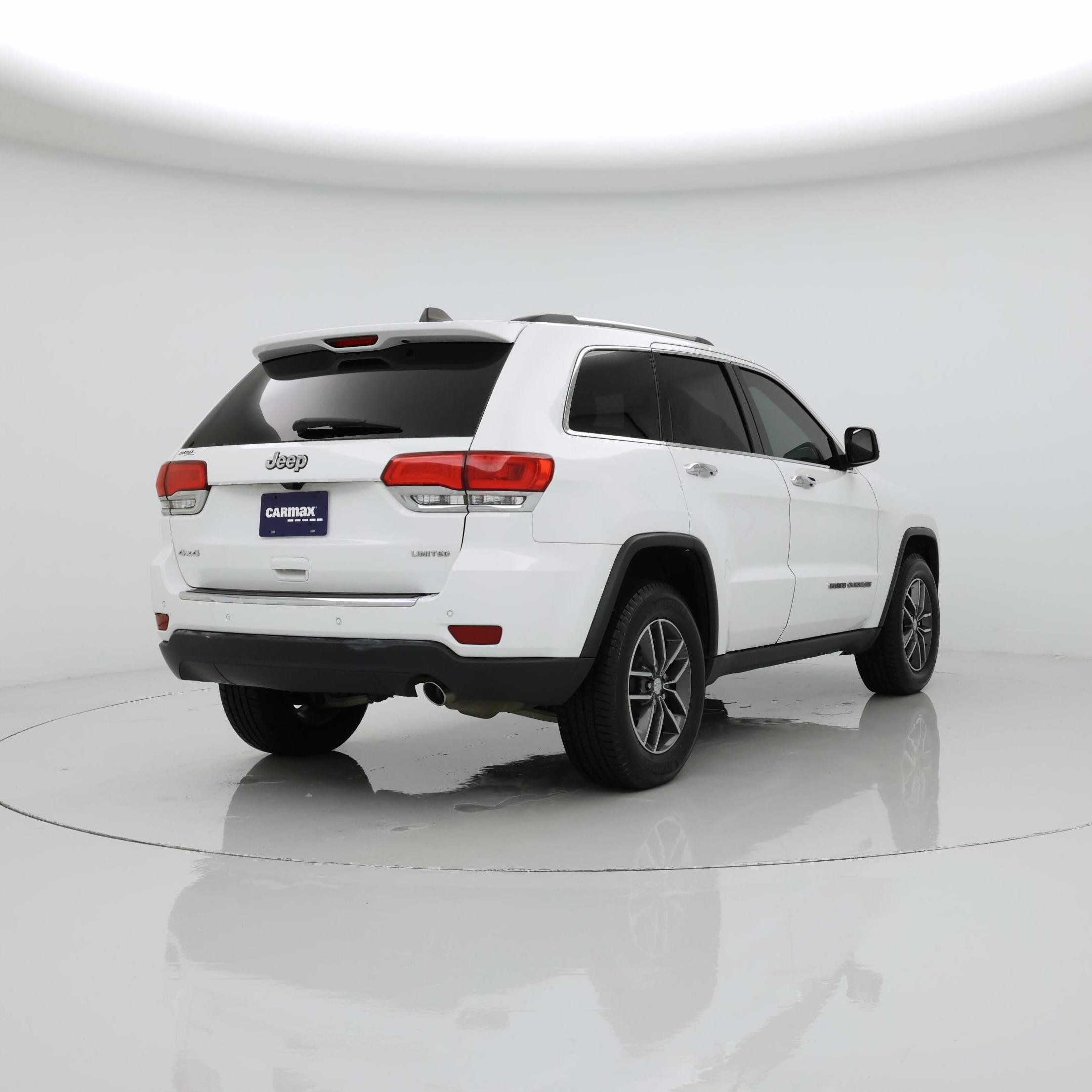 Thumbnail: 2017 Jeep Grand Cherokee - 8