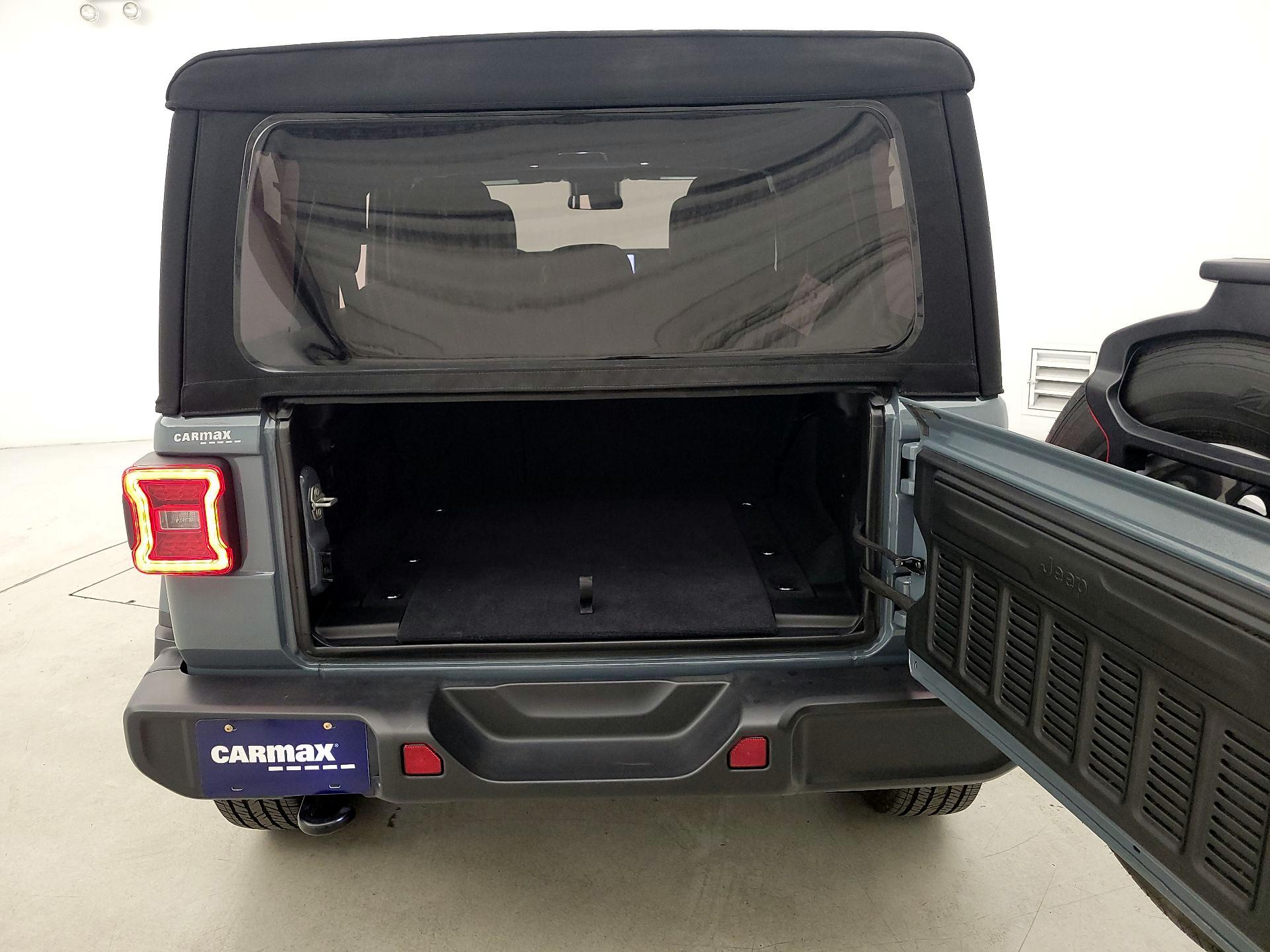 Thumbnail: 2024 Jeep Wrangler - 19