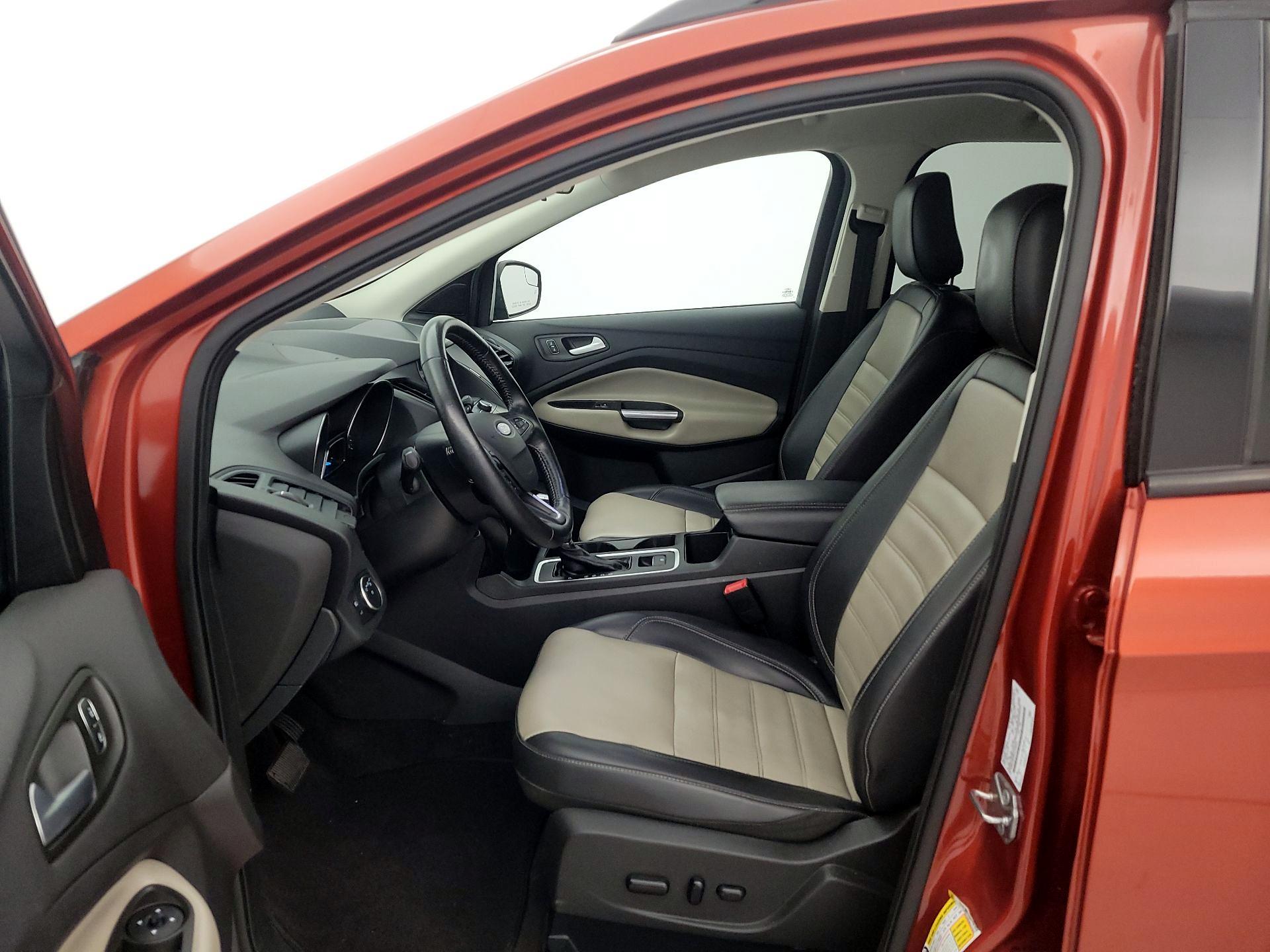 Thumbnail: 2019 Ford Escape - 11