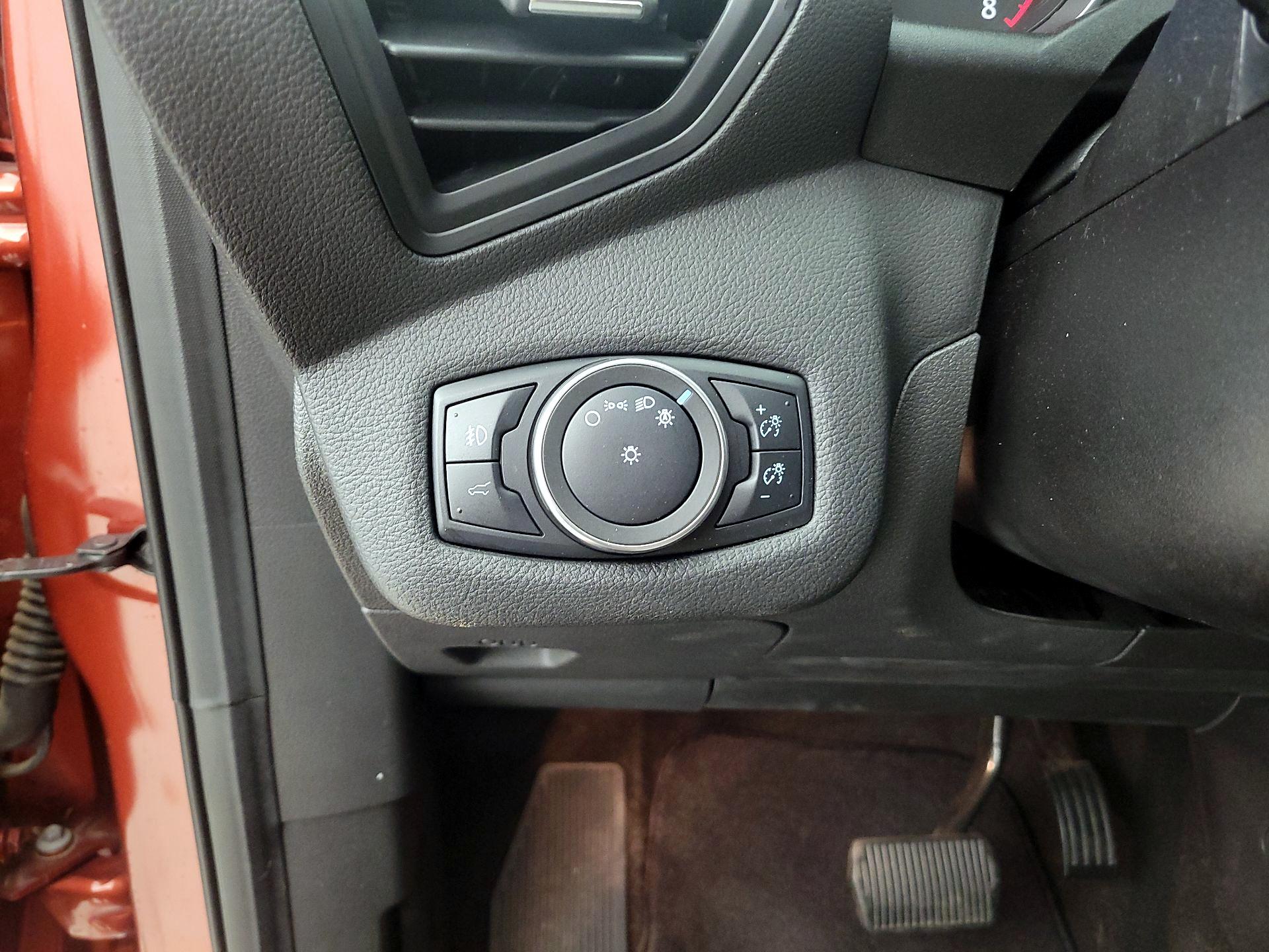 Thumbnail: 2019 Ford Escape - 13