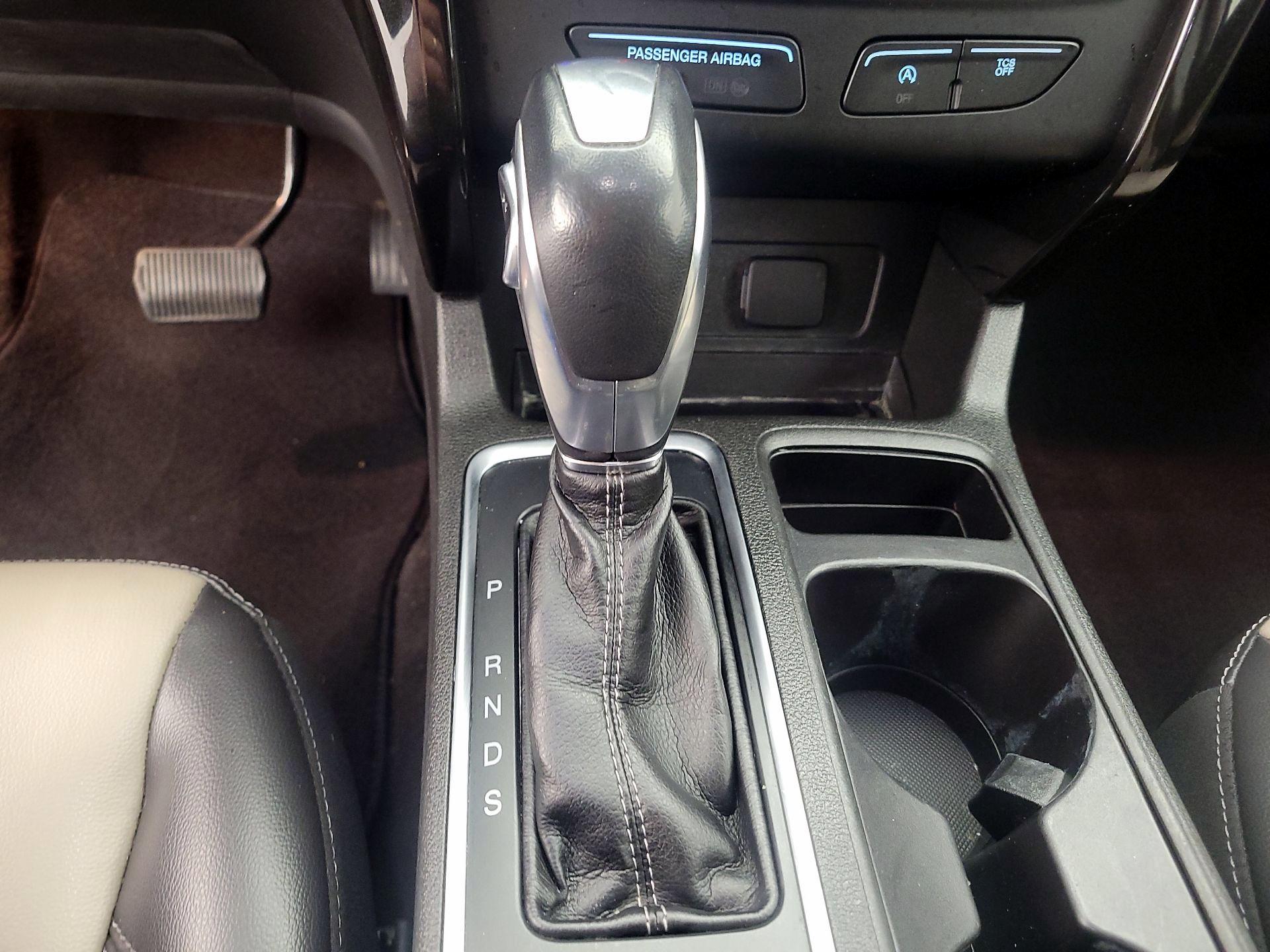 Thumbnail: 2019 Ford Escape - 17