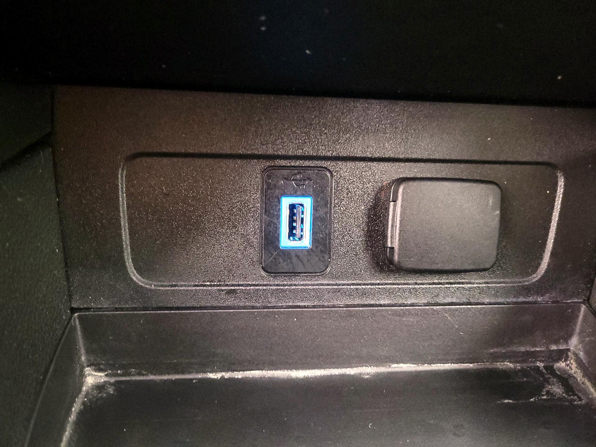 Thumbnail: 2019 Ford Escape - 18