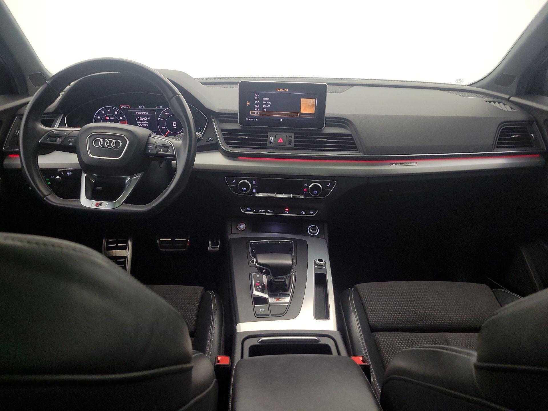Thumbnail: 2018 Audi SQ5 - 9