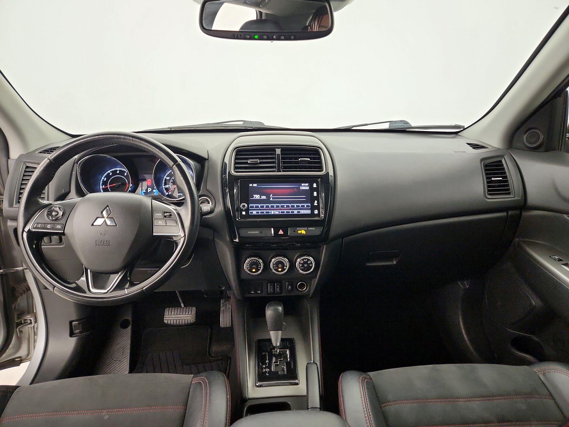 Thumbnail: 2019 Mitsubishi Outlander Sport - 9
