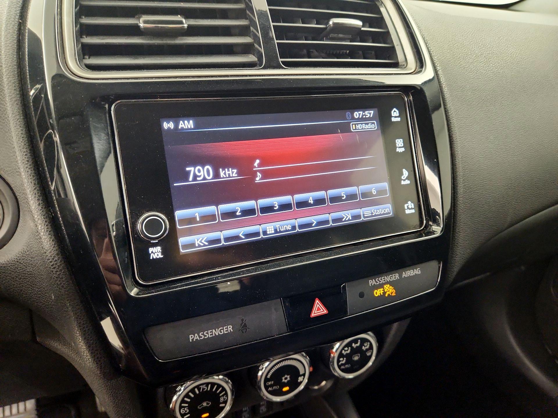 Thumbnail: 2019 Mitsubishi Outlander Sport - 15
