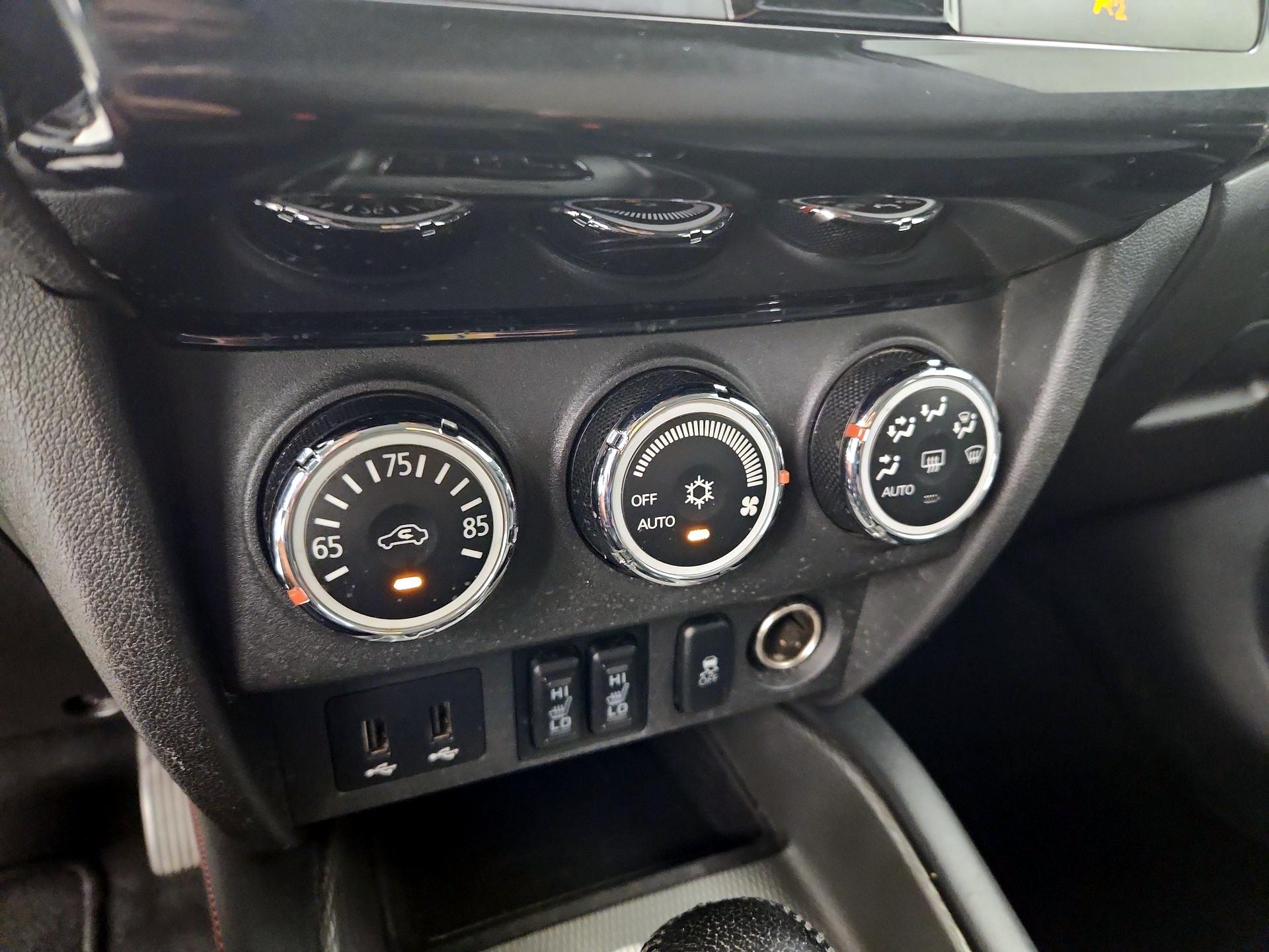 Thumbnail: 2019 Mitsubishi Outlander Sport - 16
