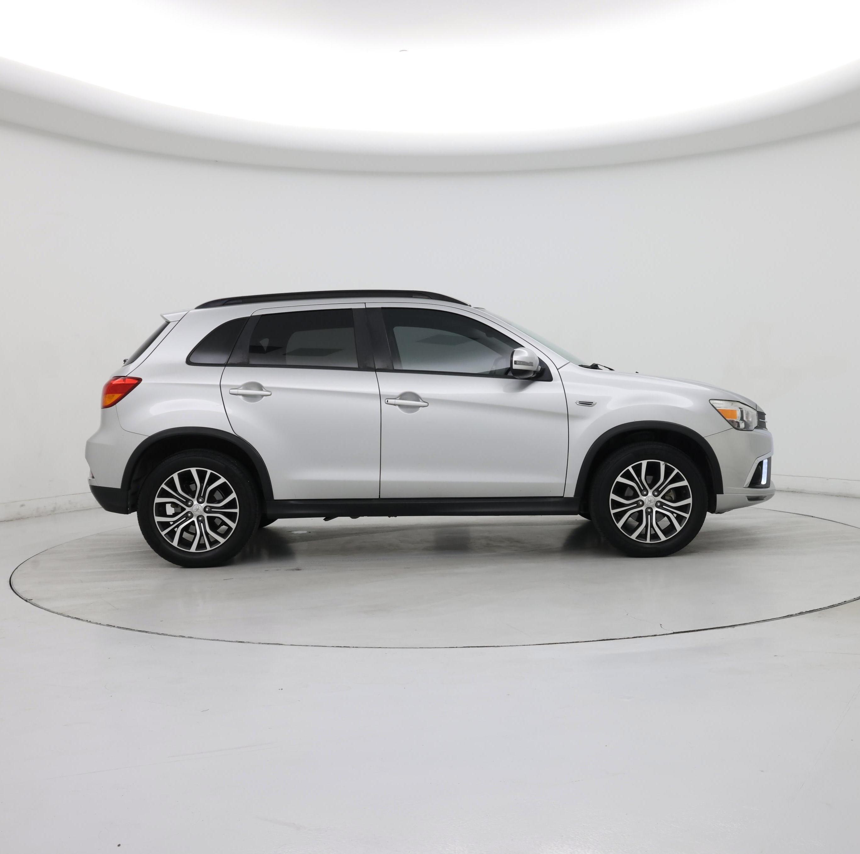 Thumbnail: 2019 Mitsubishi Outlander Sport - 7