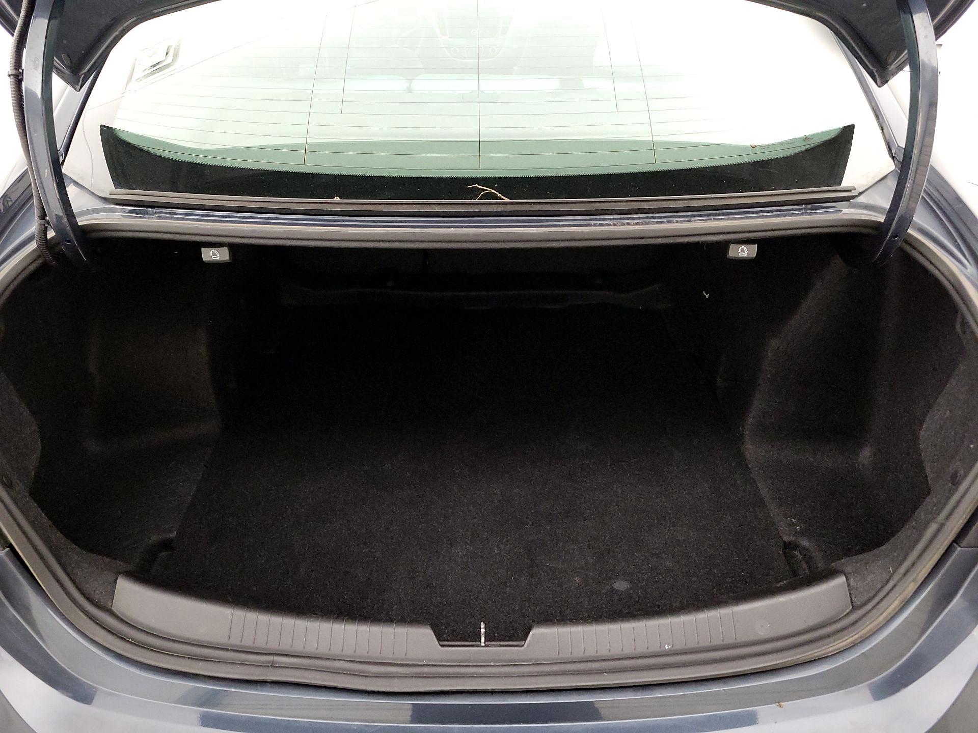 Thumbnail: 2020 Chevrolet Malibu - 20