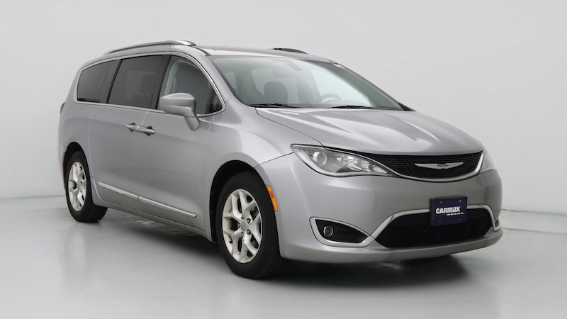 2020 Chrysler Pacifica Touring L Hero Image