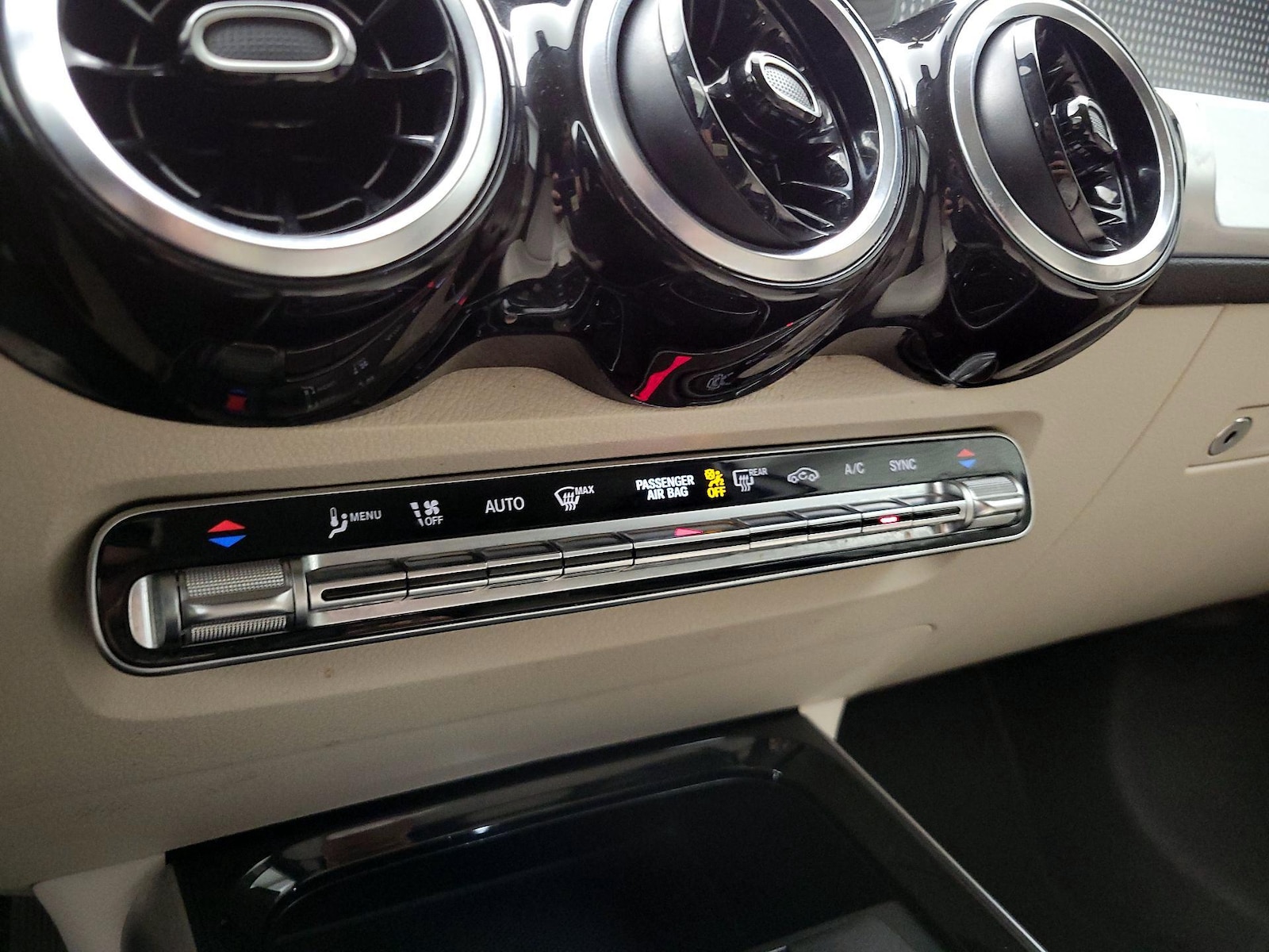 2022 Mercedes-Benz GLB Base - Photo 17