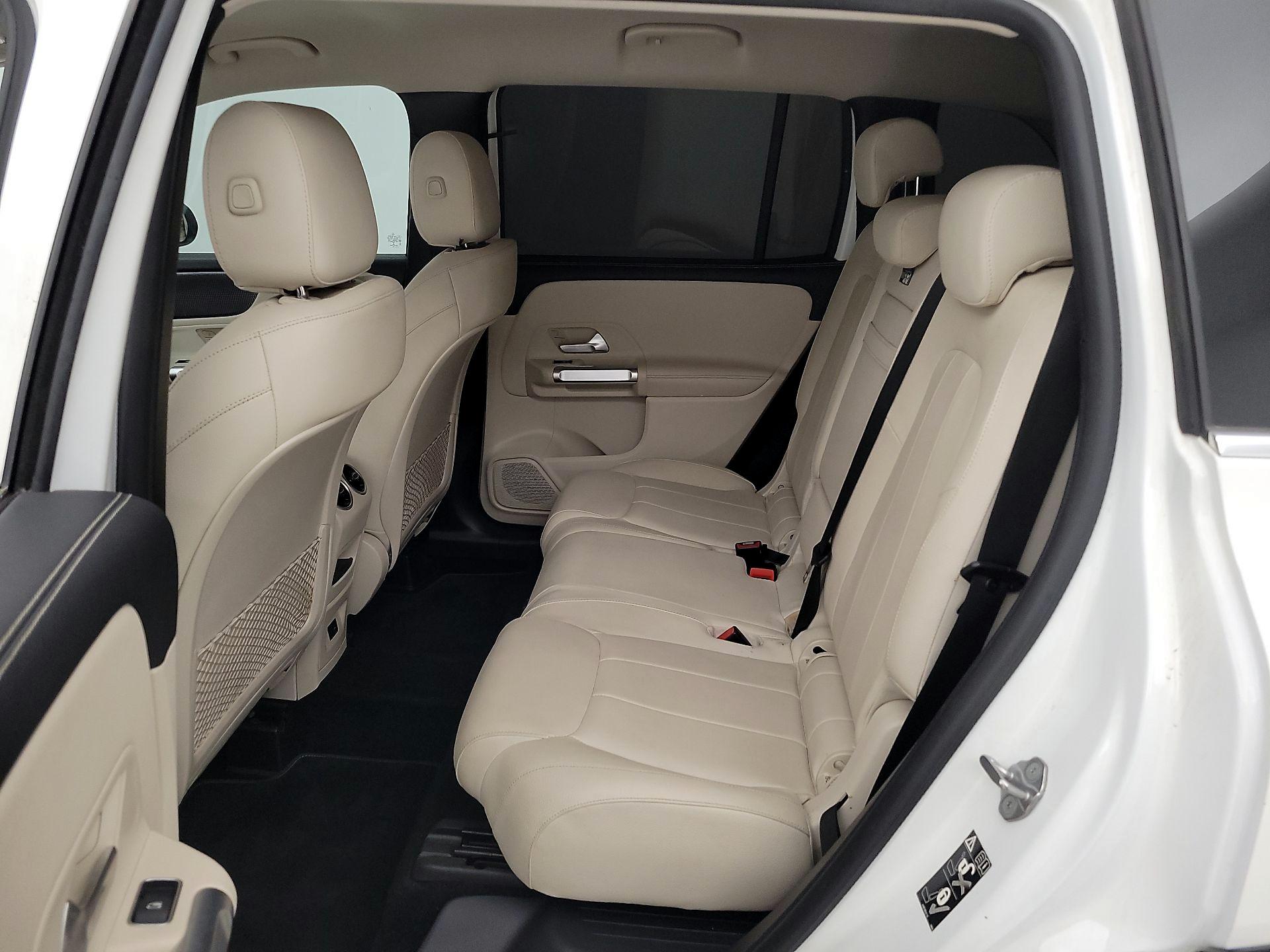 Thumbnail: 2022 Mercedes-Benz GLB - 19