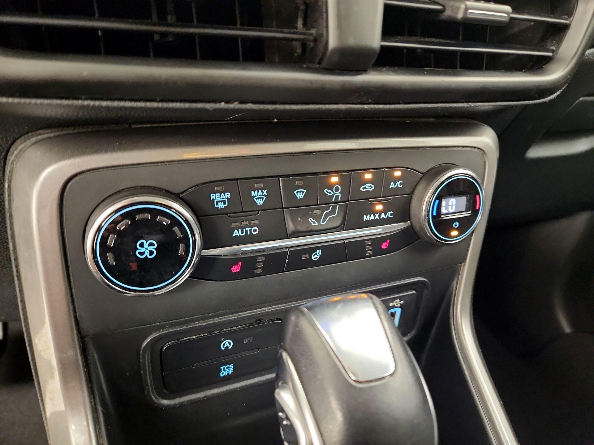 Thumbnail: 2020 Ford EcoSport - 17