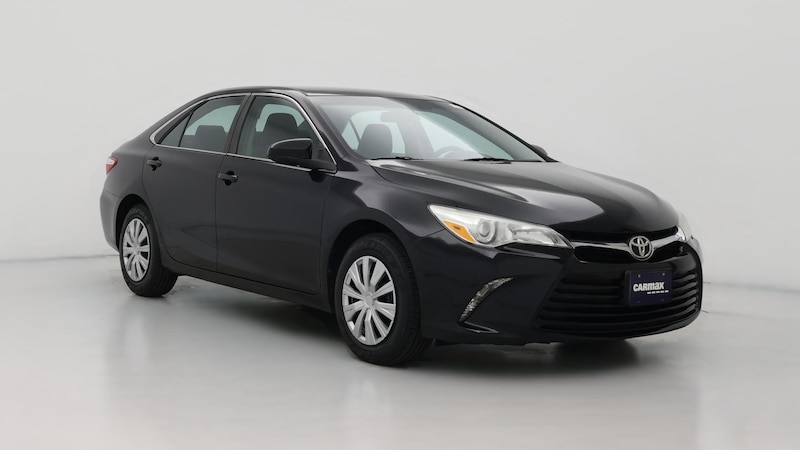 2017 Toyota Camry SE Hero Image