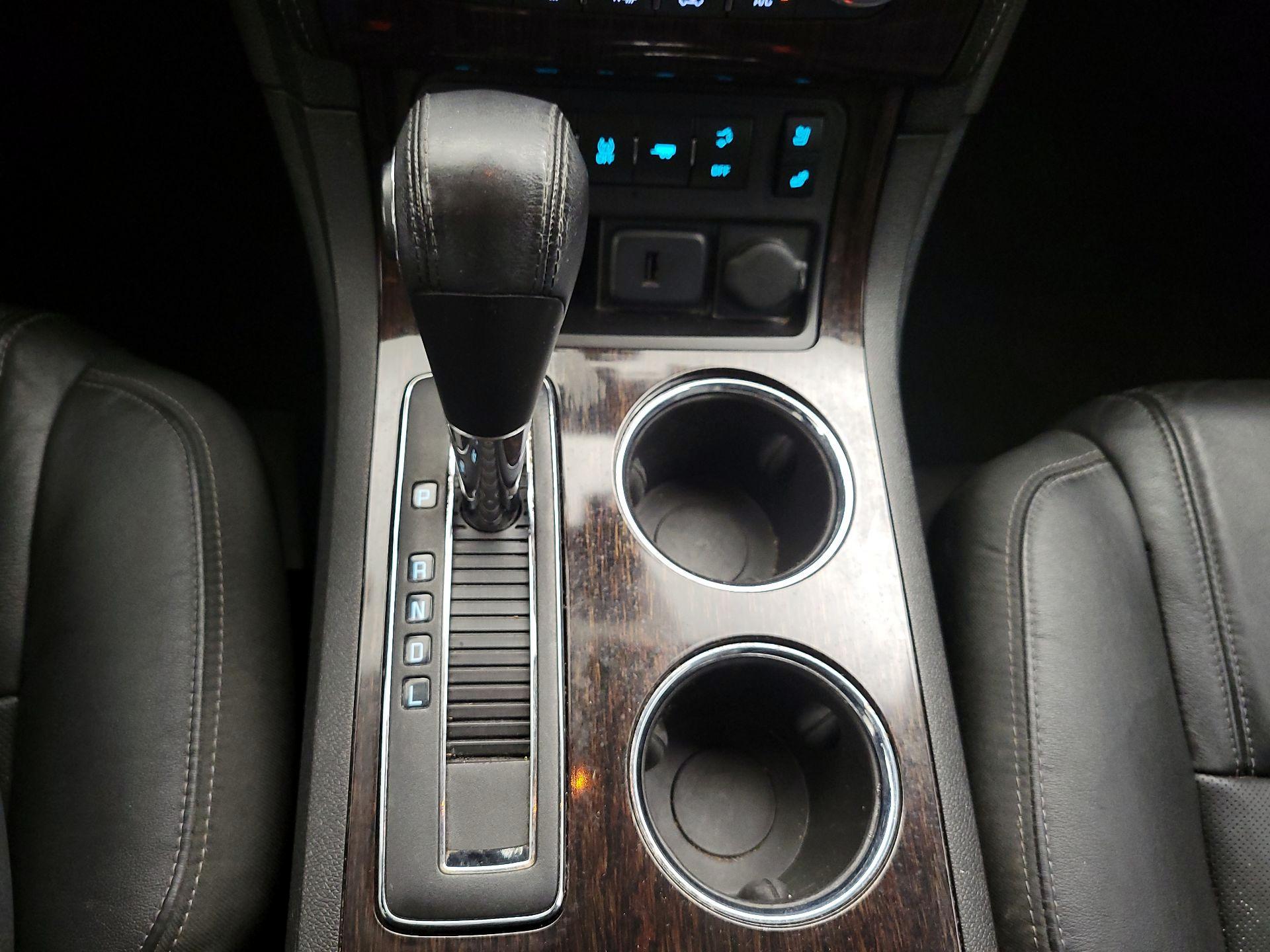 Thumbnail: 2017 Chevrolet Traverse - 18