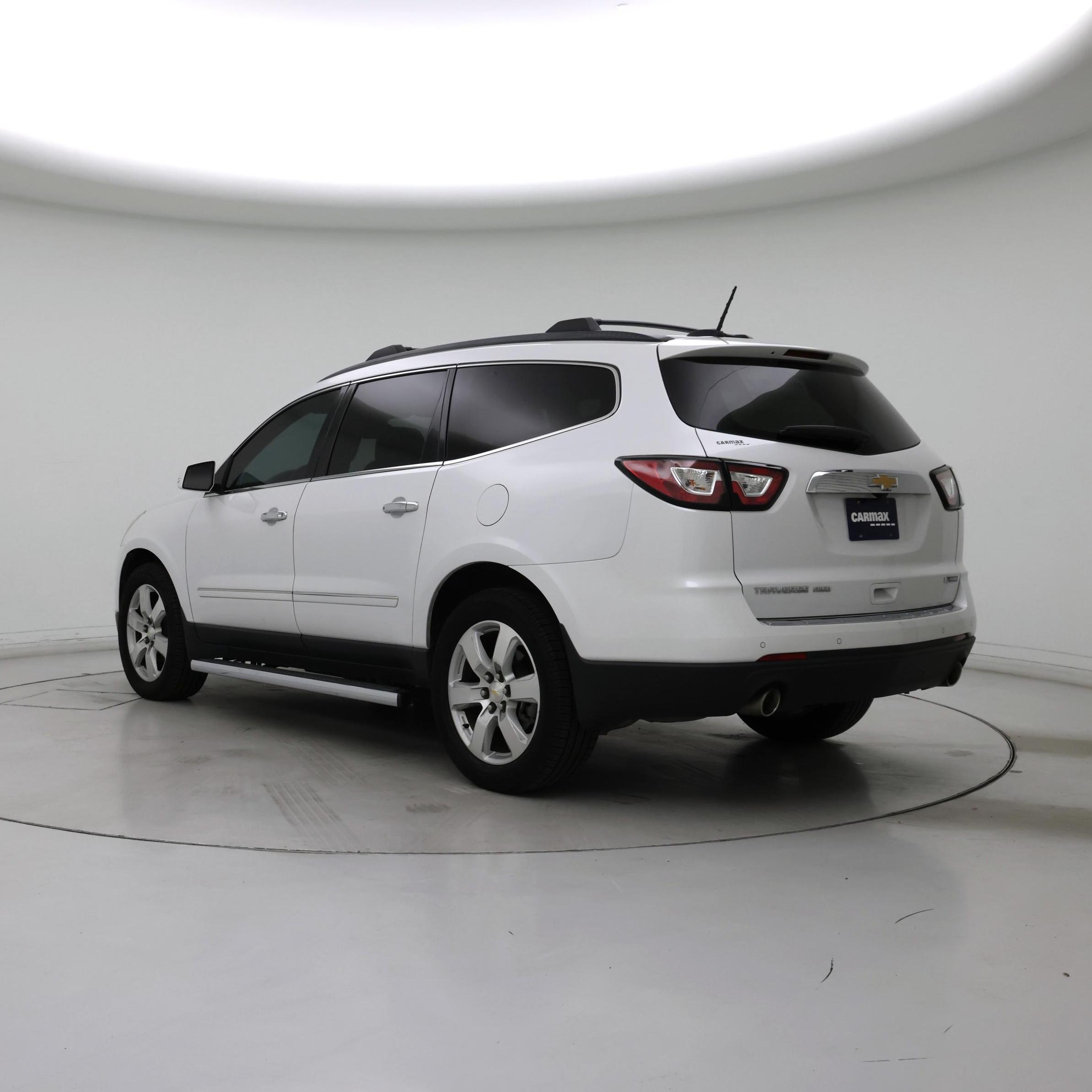 Thumbnail: 2017 Chevrolet Traverse - 2