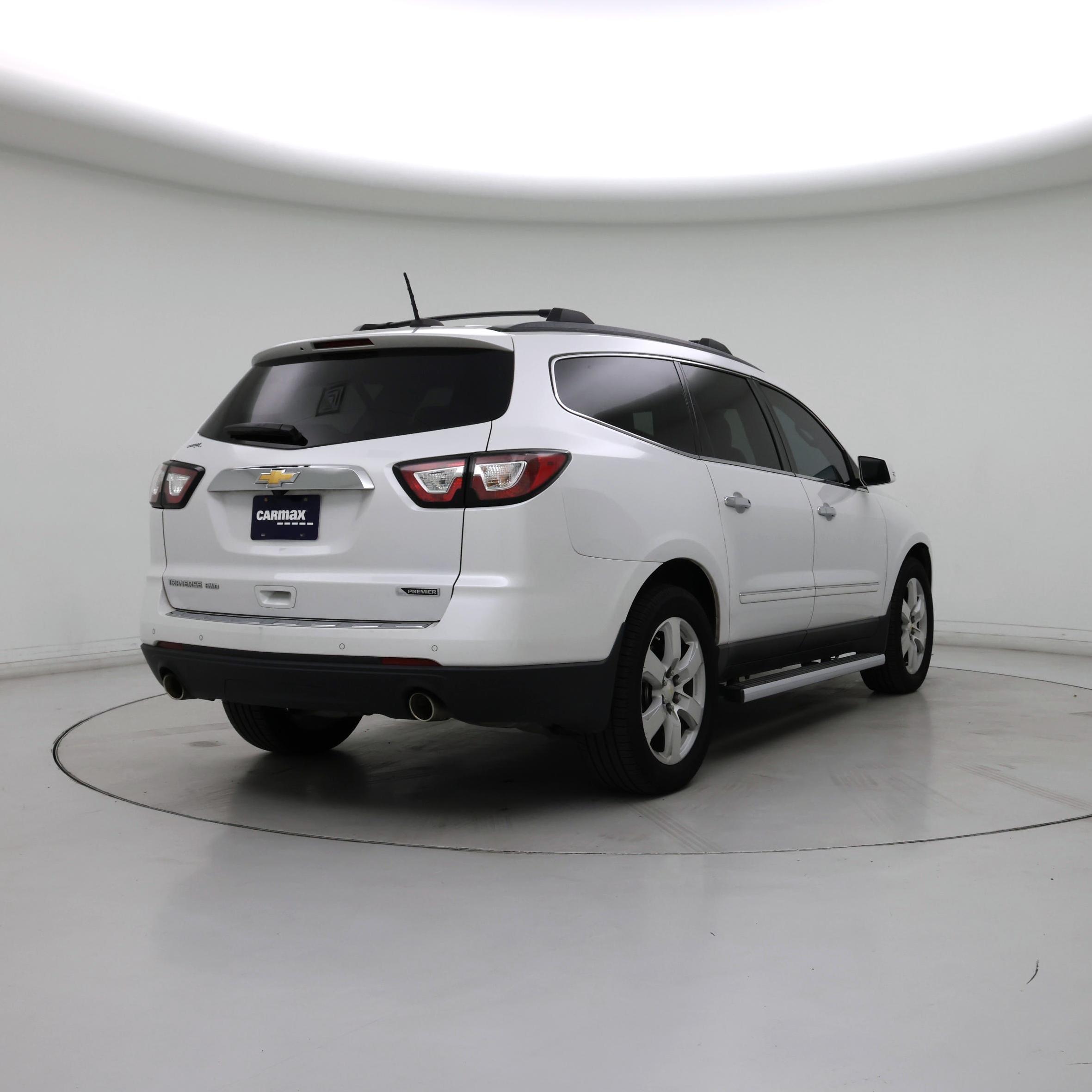 Thumbnail: 2017 Chevrolet Traverse - 8