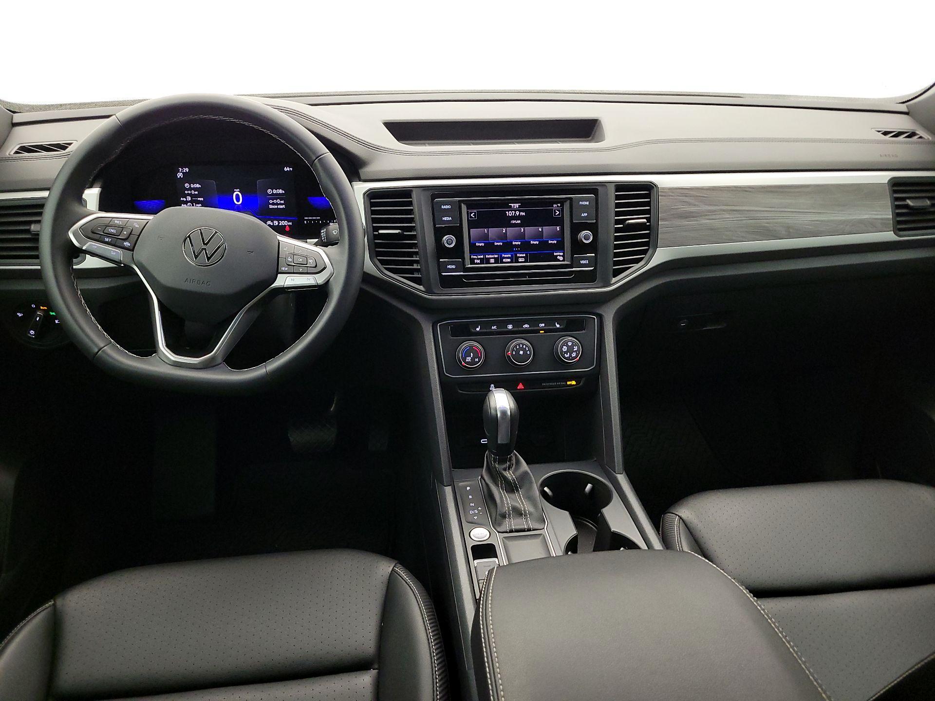 Thumbnail: 2023 Volkswagen Atlas - 9